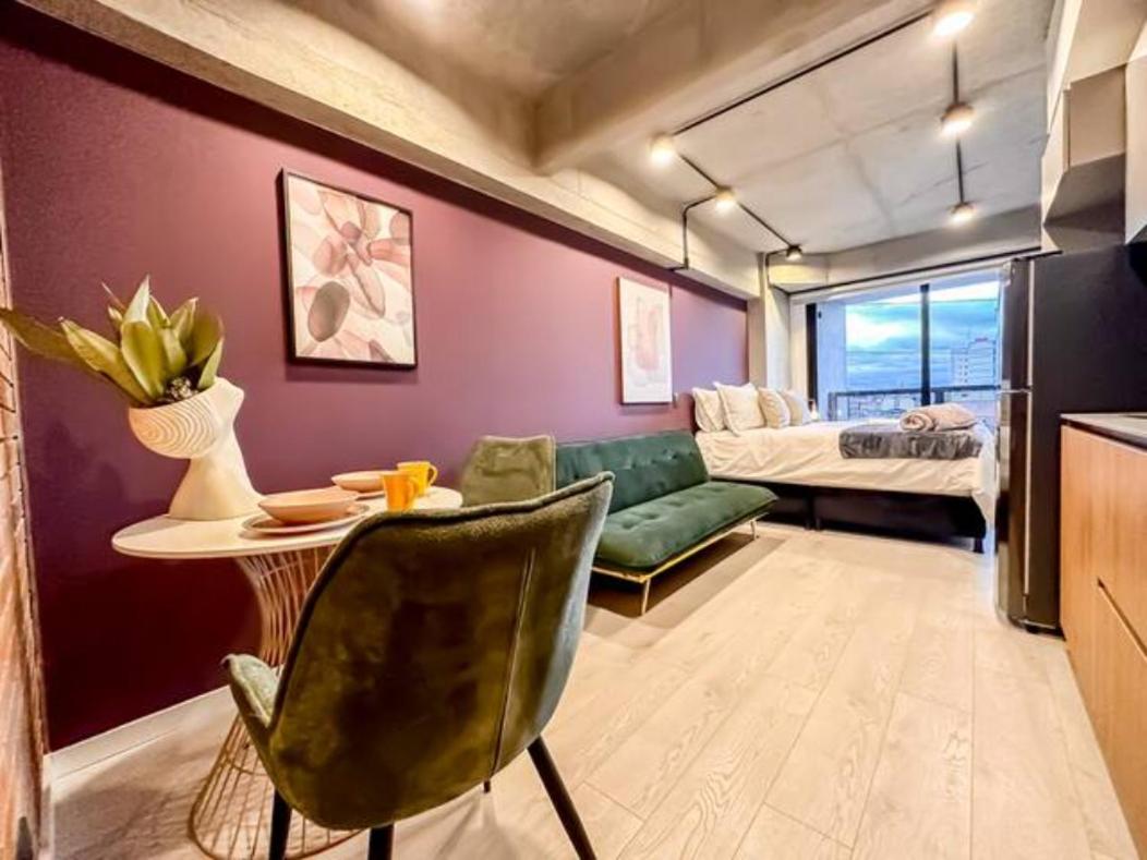 Skyline Suites - Elegant Living with Coworking & Scenic Views
