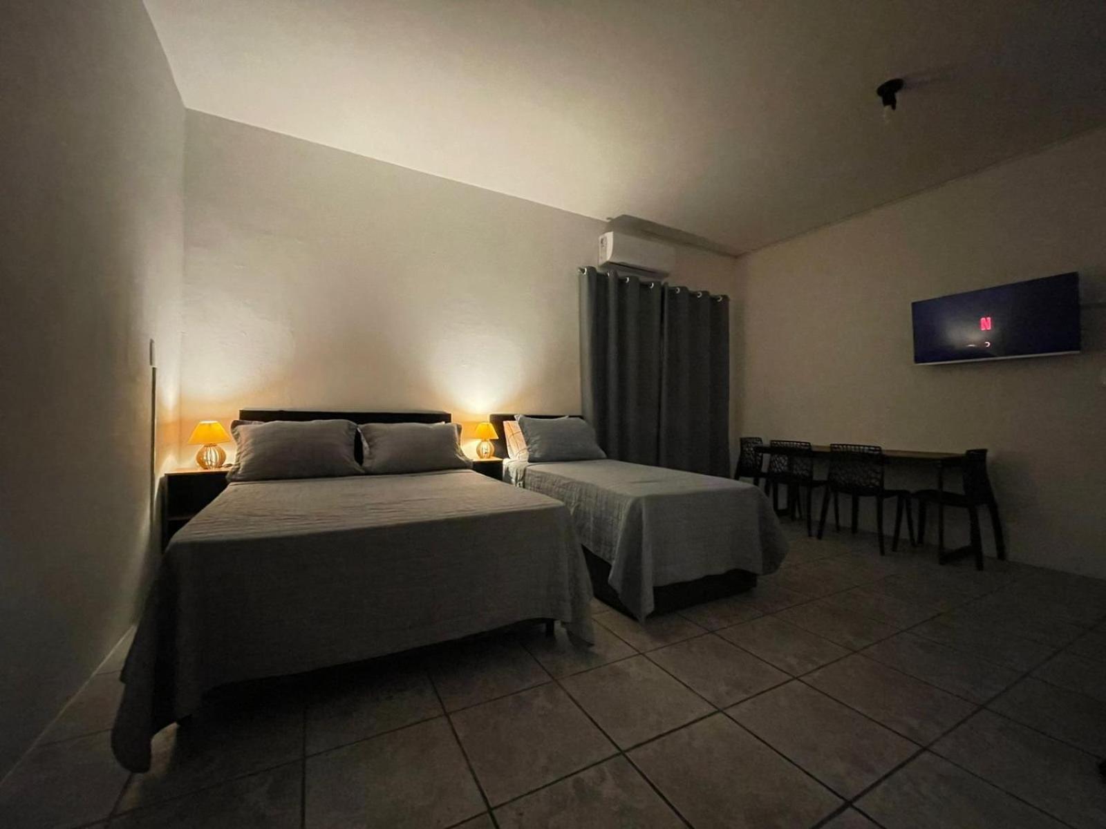 Large Studios 2km from Vila Germanica