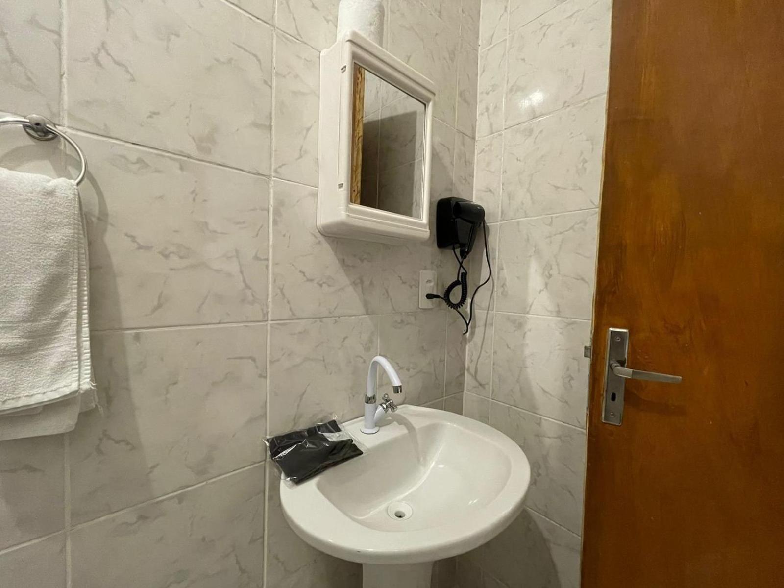 Large Studios 2km from Vila Germanica