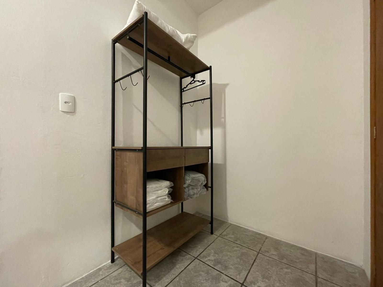 Large Studios 2km from Vila Germanica