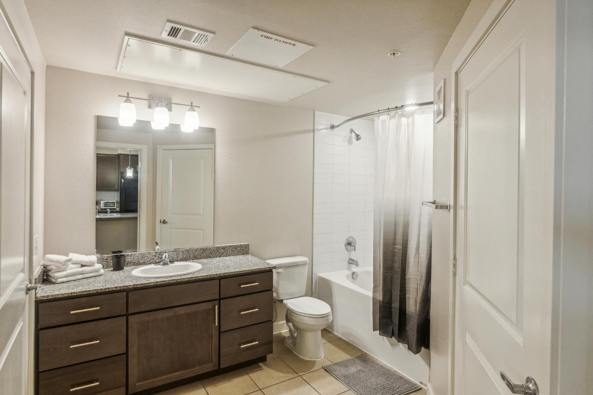 Cullen 7309 I Corporate 1Bd Apartment I Parking view 4