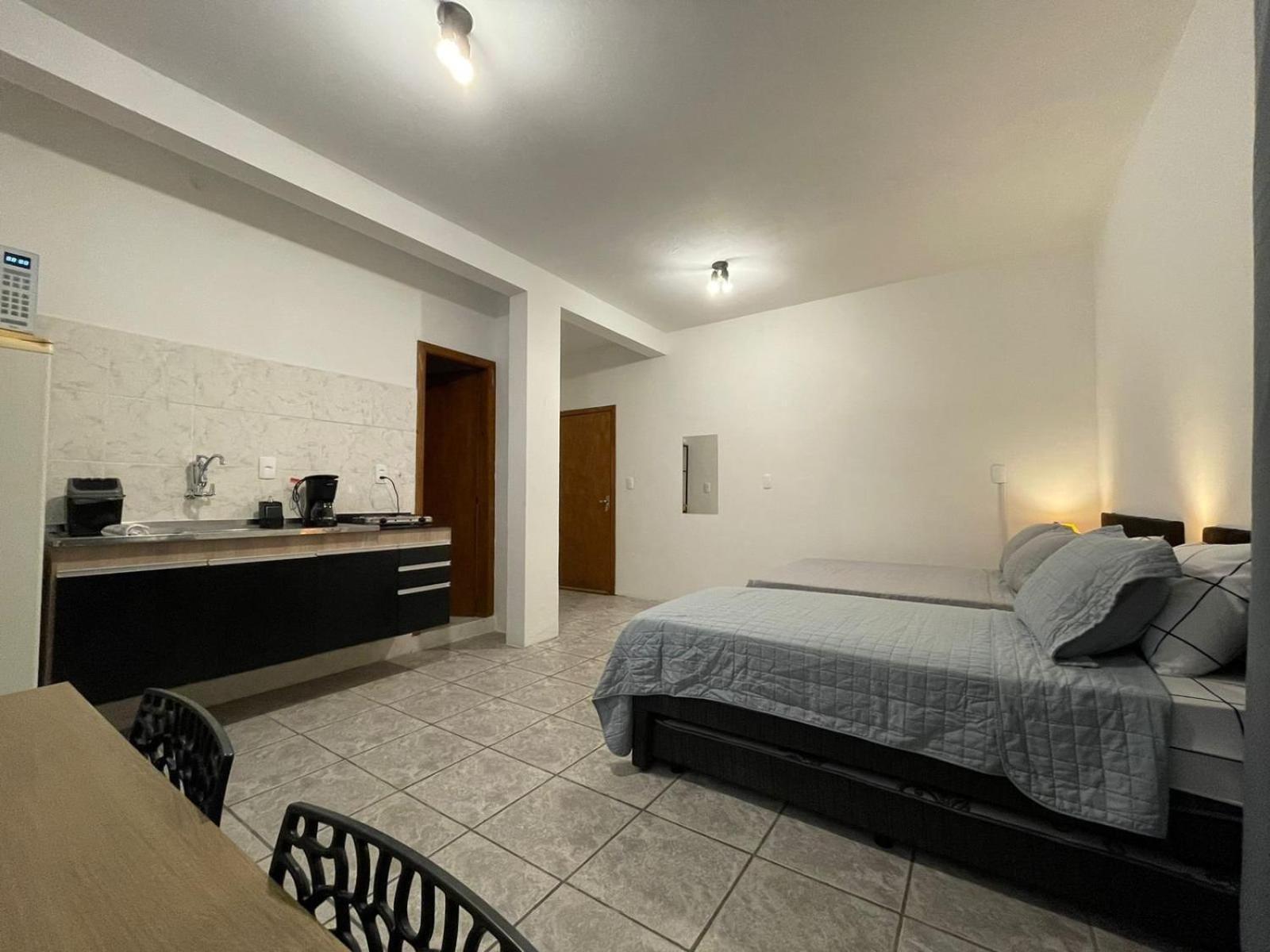 Large Studios 2km from Vila Germanica
