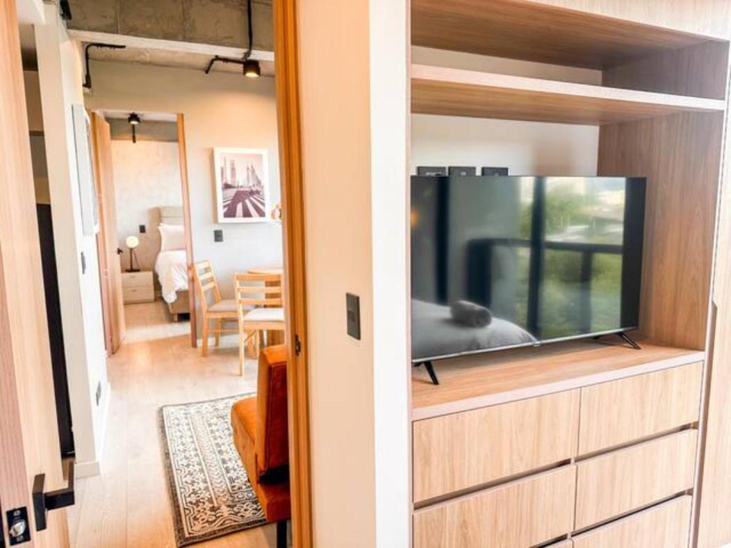 Skyline Suites - Elegant Living with Coworking & Scenic Views