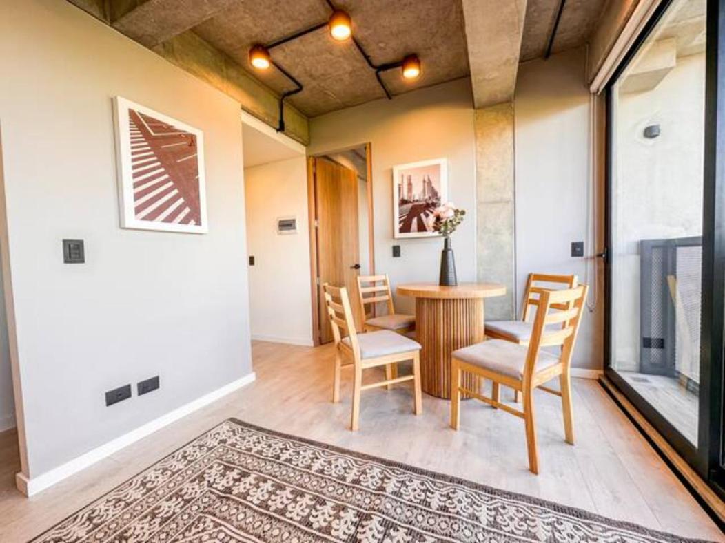 Skyline Suites - Elegant Living with Coworking & Scenic Views