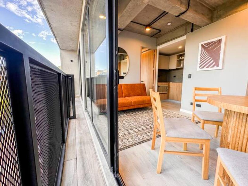 Skyline Suites - Elegant Living with Coworking & Scenic Views