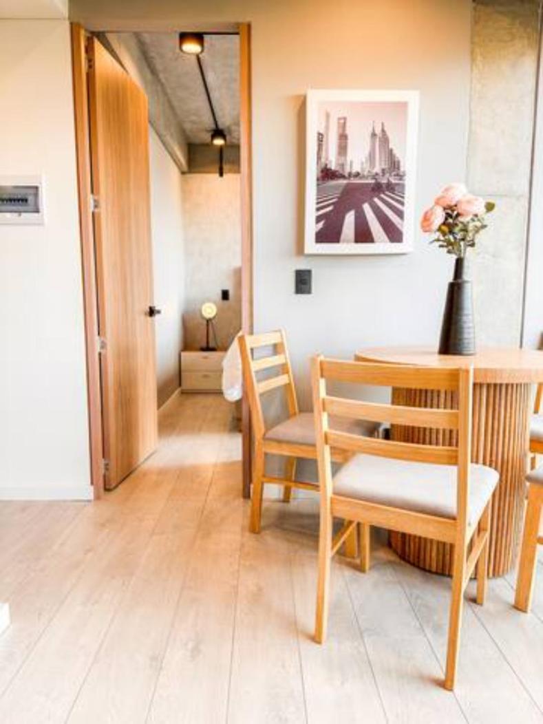 Skyline Suites - Elegant Living with Coworking & Scenic Views