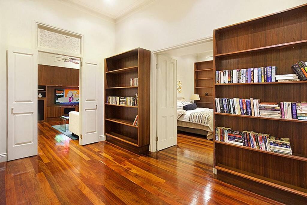 Lambert House, City Luxury, Sleeps 15