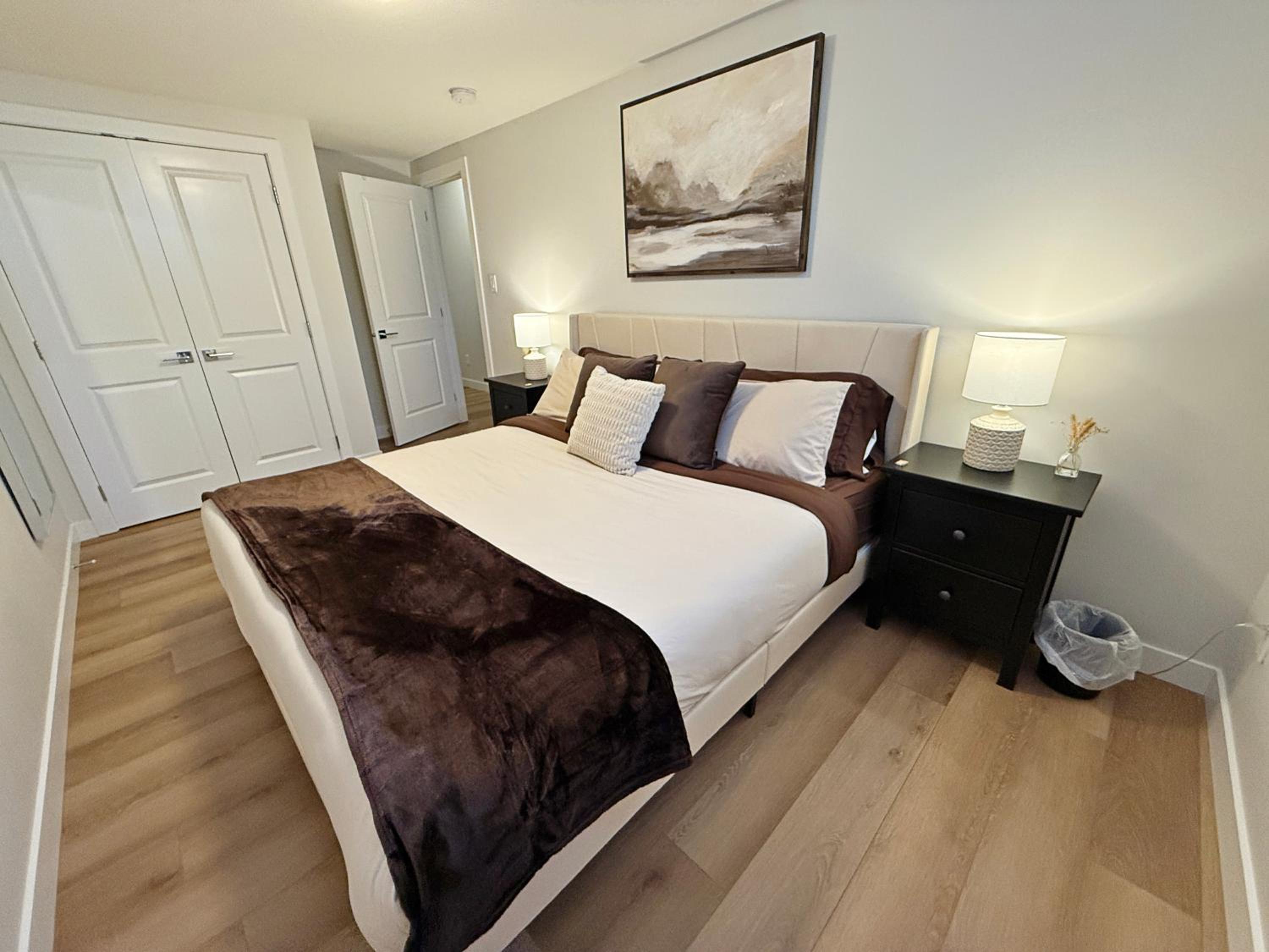 Downtown Suite King Beds,Long Stays,Disney+