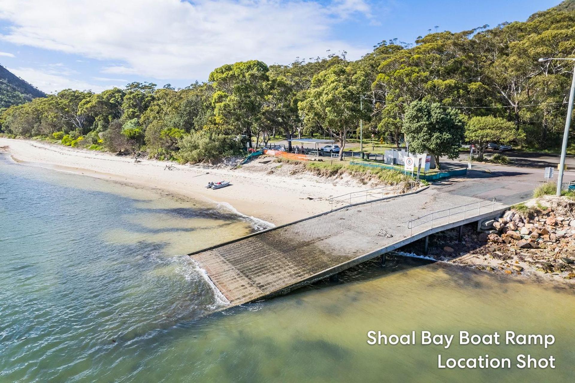 Illaroo House 16 Verona Rd - pet friendly, boat parking, Wi-Fi