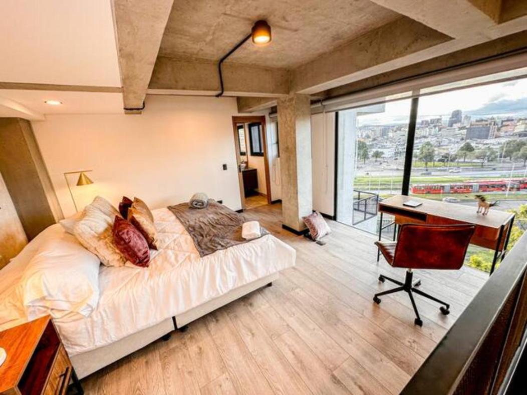 Skyline Suites - Elegant Living with Coworking & Scenic Views