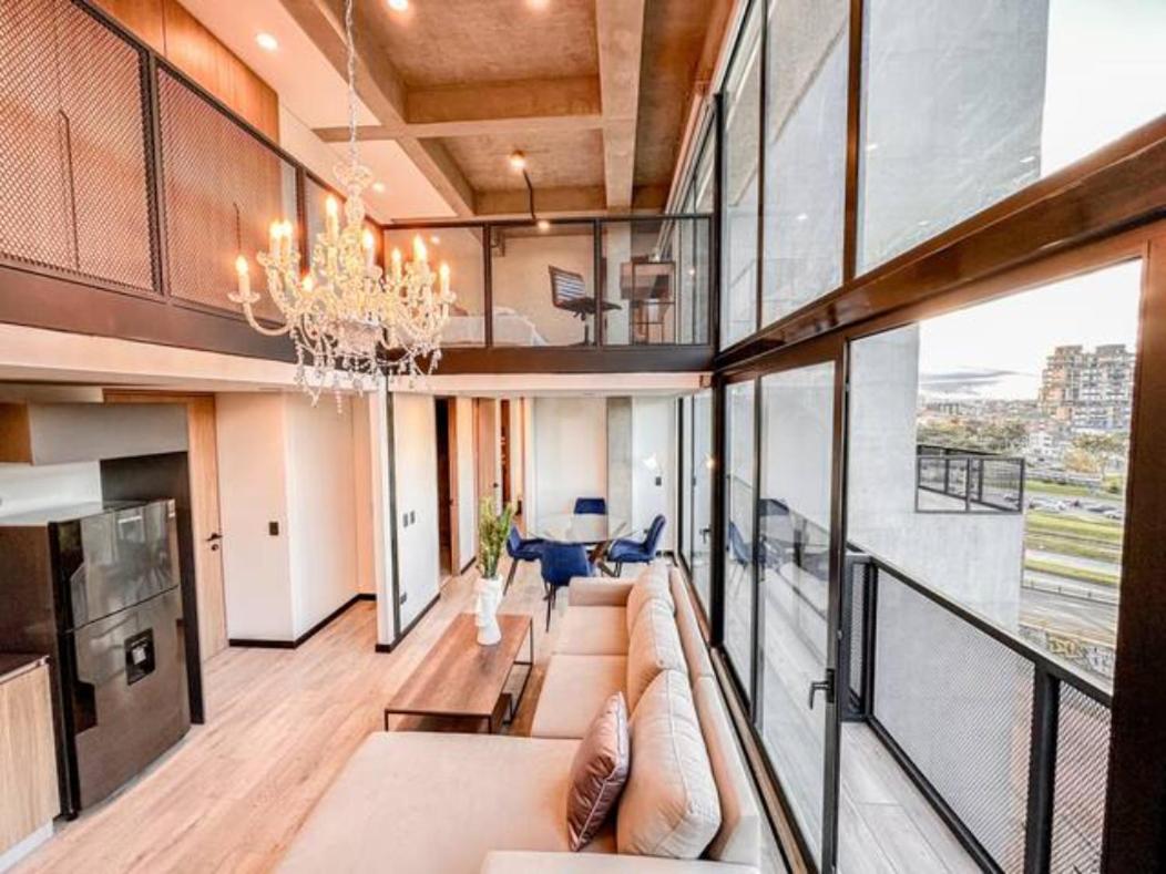 Skyline Suites - Elegant Living with Coworking & Scenic Views