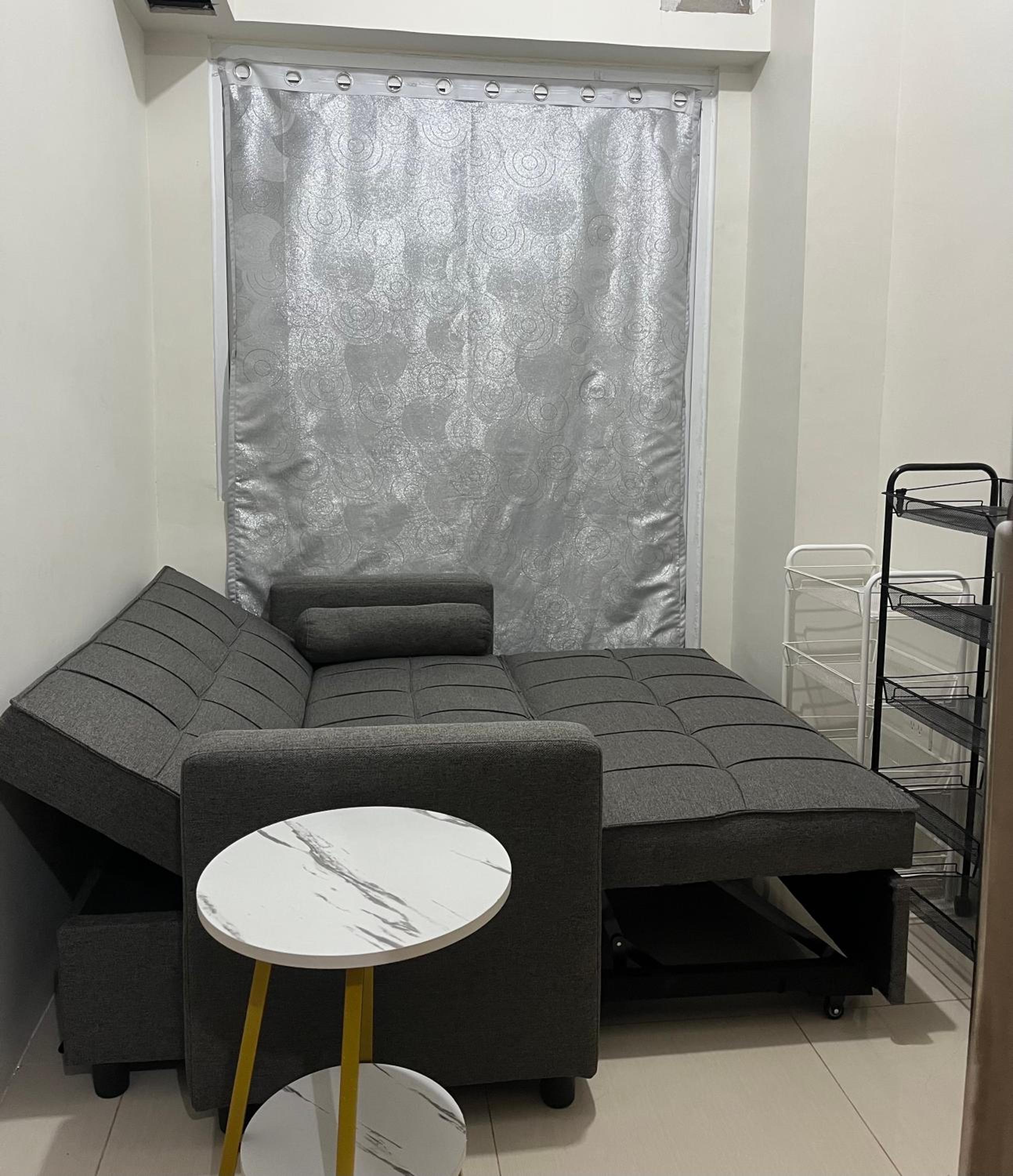 Entire unit with balcony at SMDC Field Residences, behind Sucat near NAIA view 5