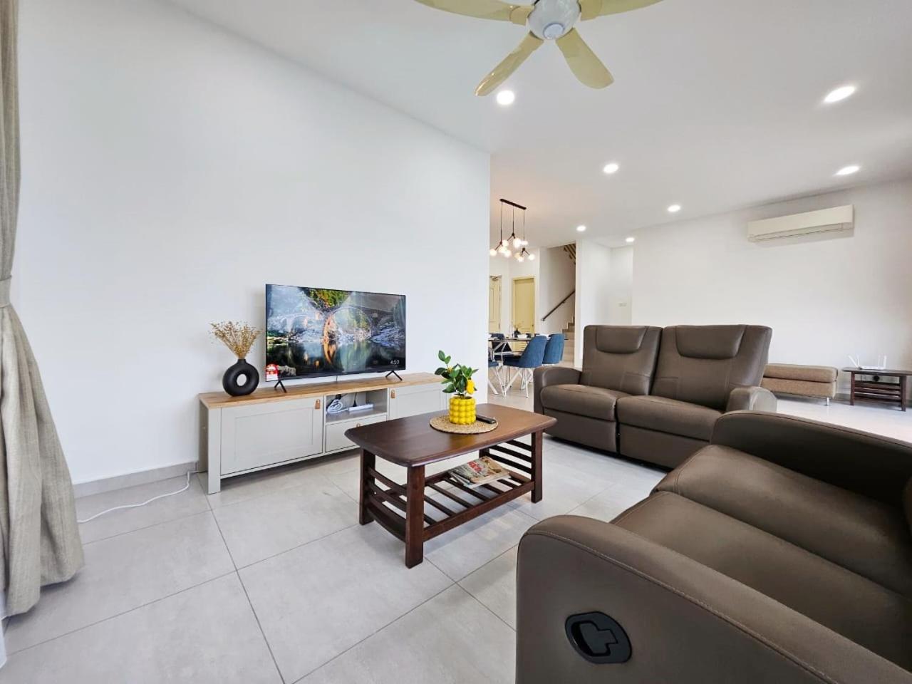 Penthouse Atlantis Melaka 12 pax photo 1