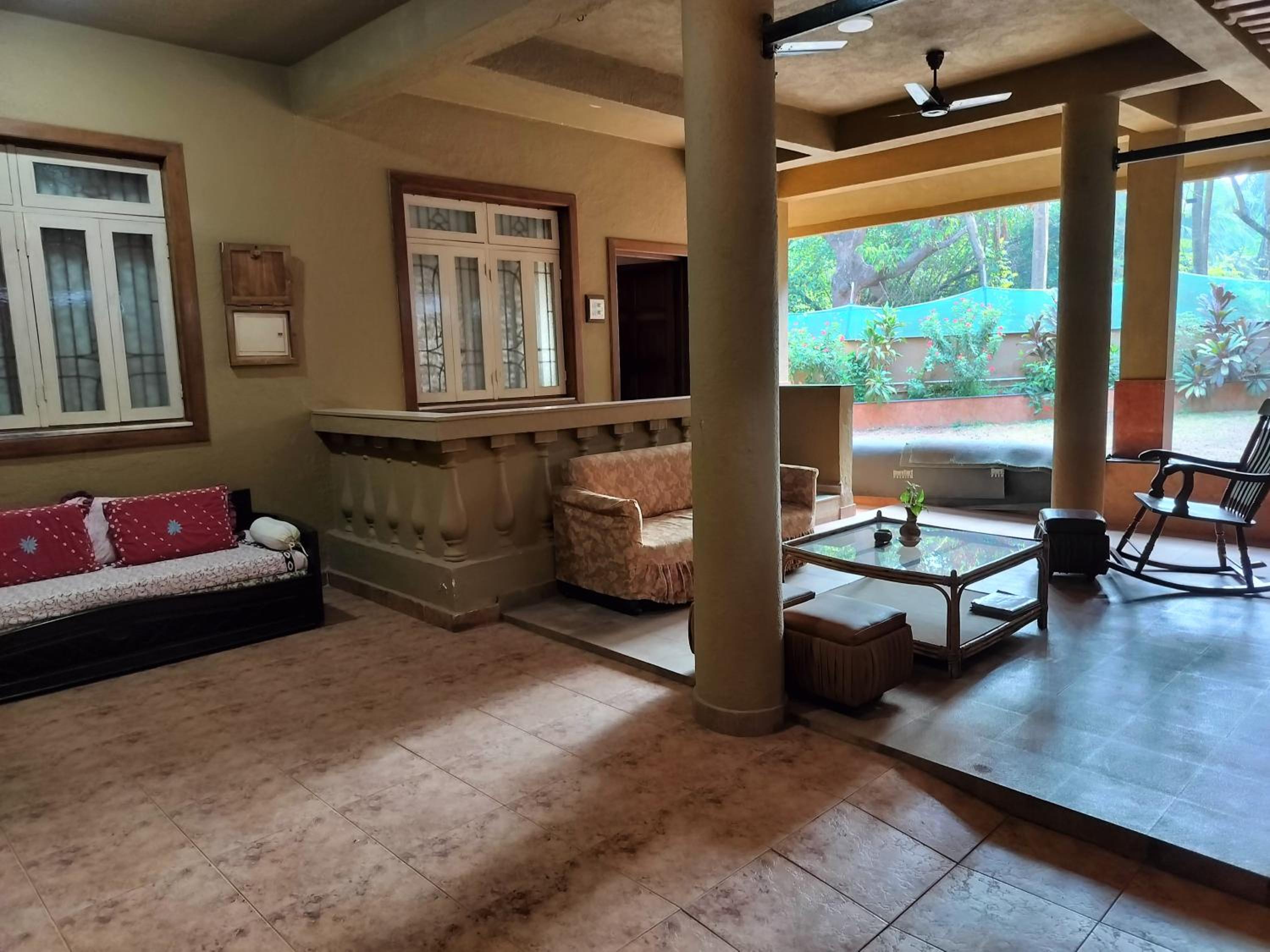 Saudades Beach Bungalow - Spacious, Perfect Location