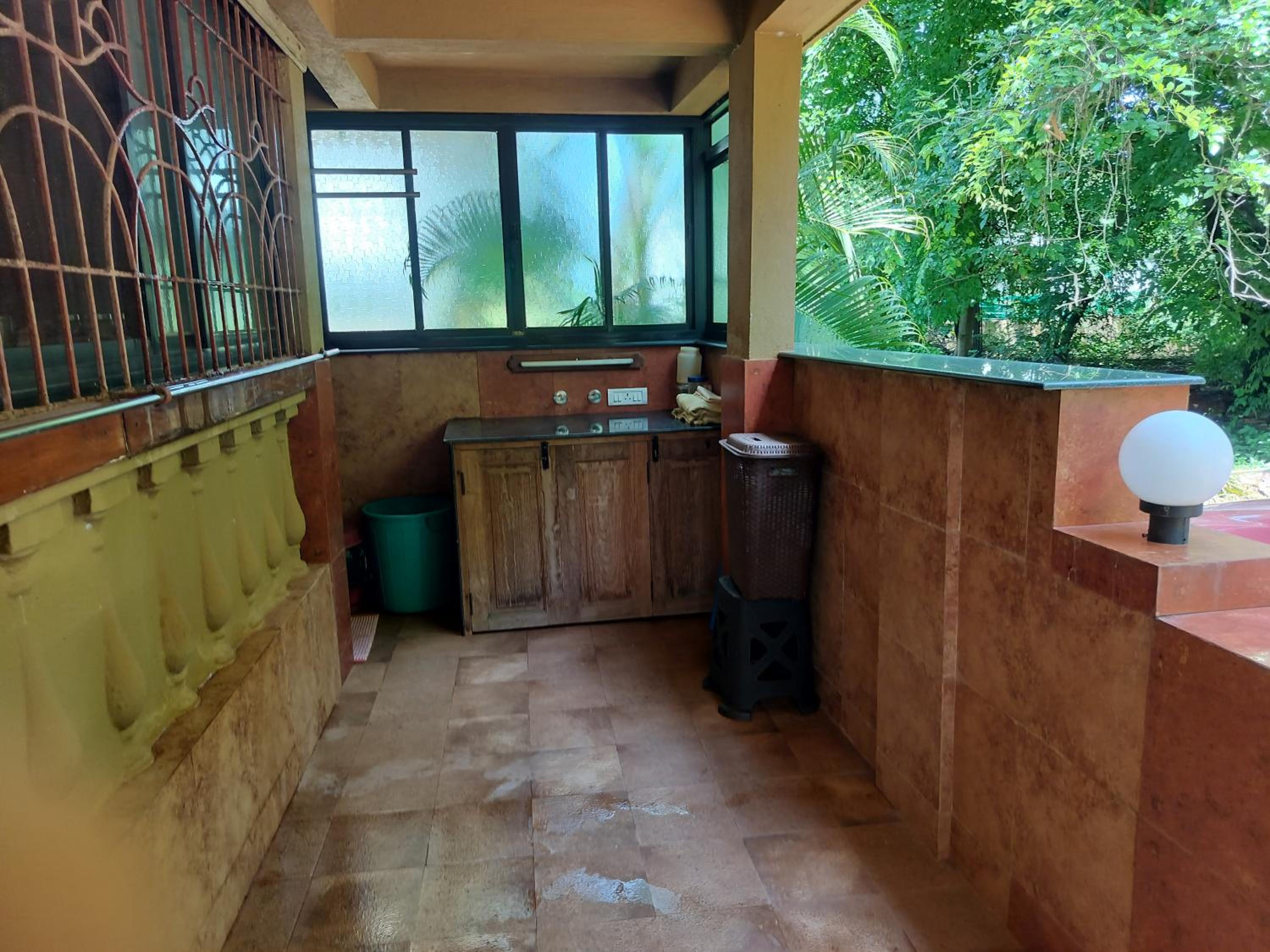 Saudades Beach Bungalow - Spacious, Perfect Location
