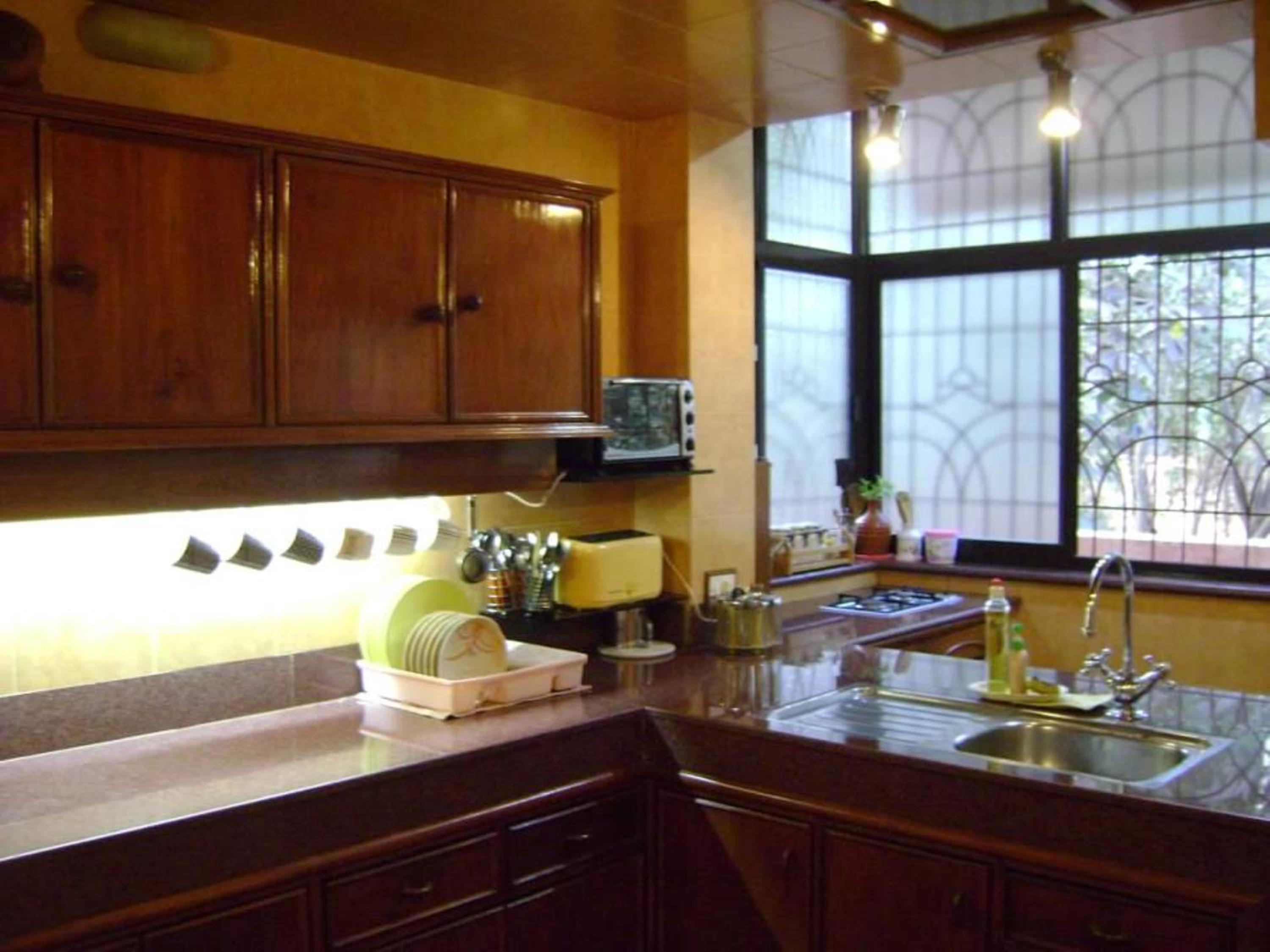 Saudades Beach Bungalow - Spacious, Perfect Location