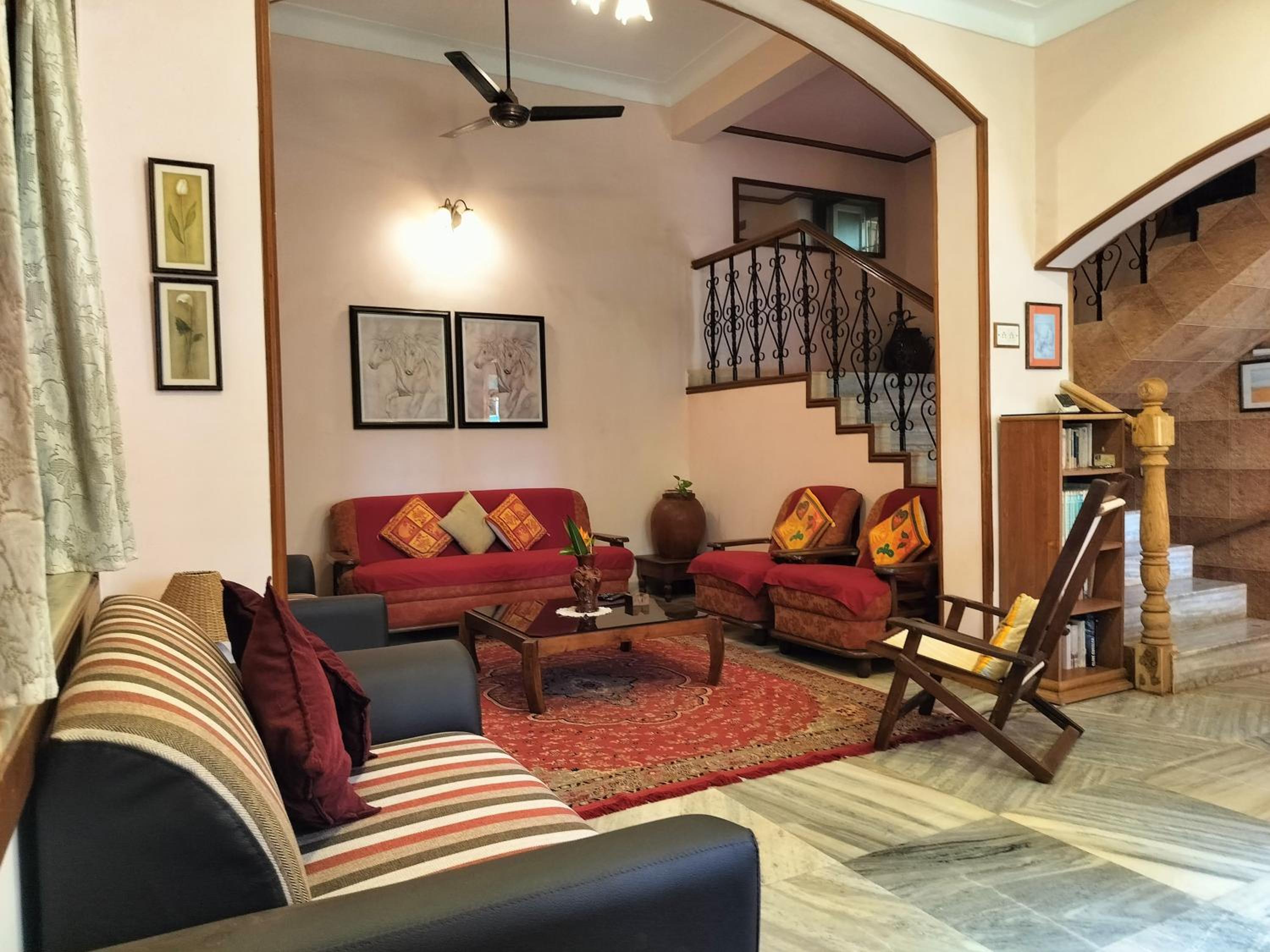 Saudades Beach Bungalow - Spacious, Perfect Location