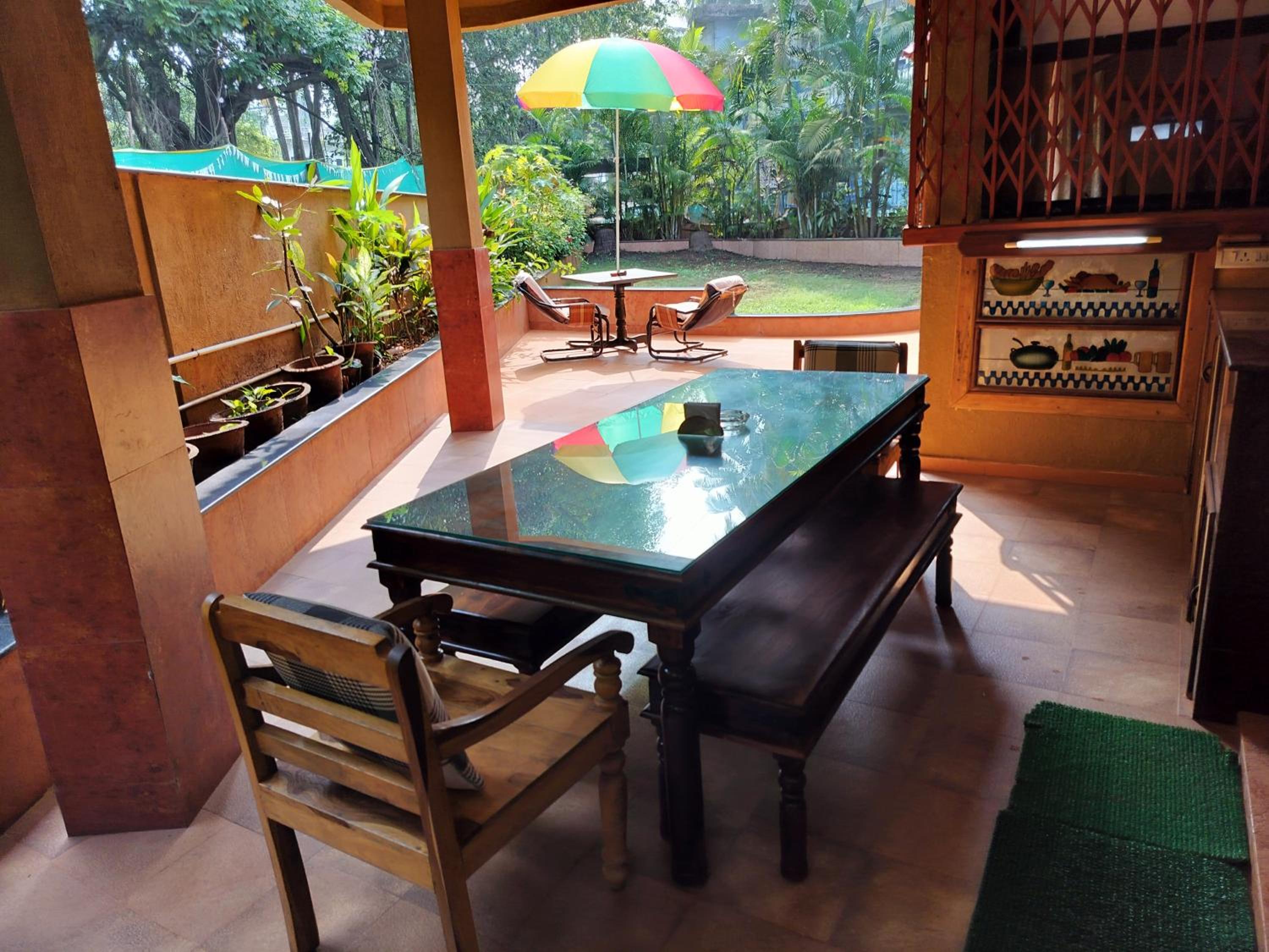 Saudades Beach Bungalow - Spacious, Perfect Location
