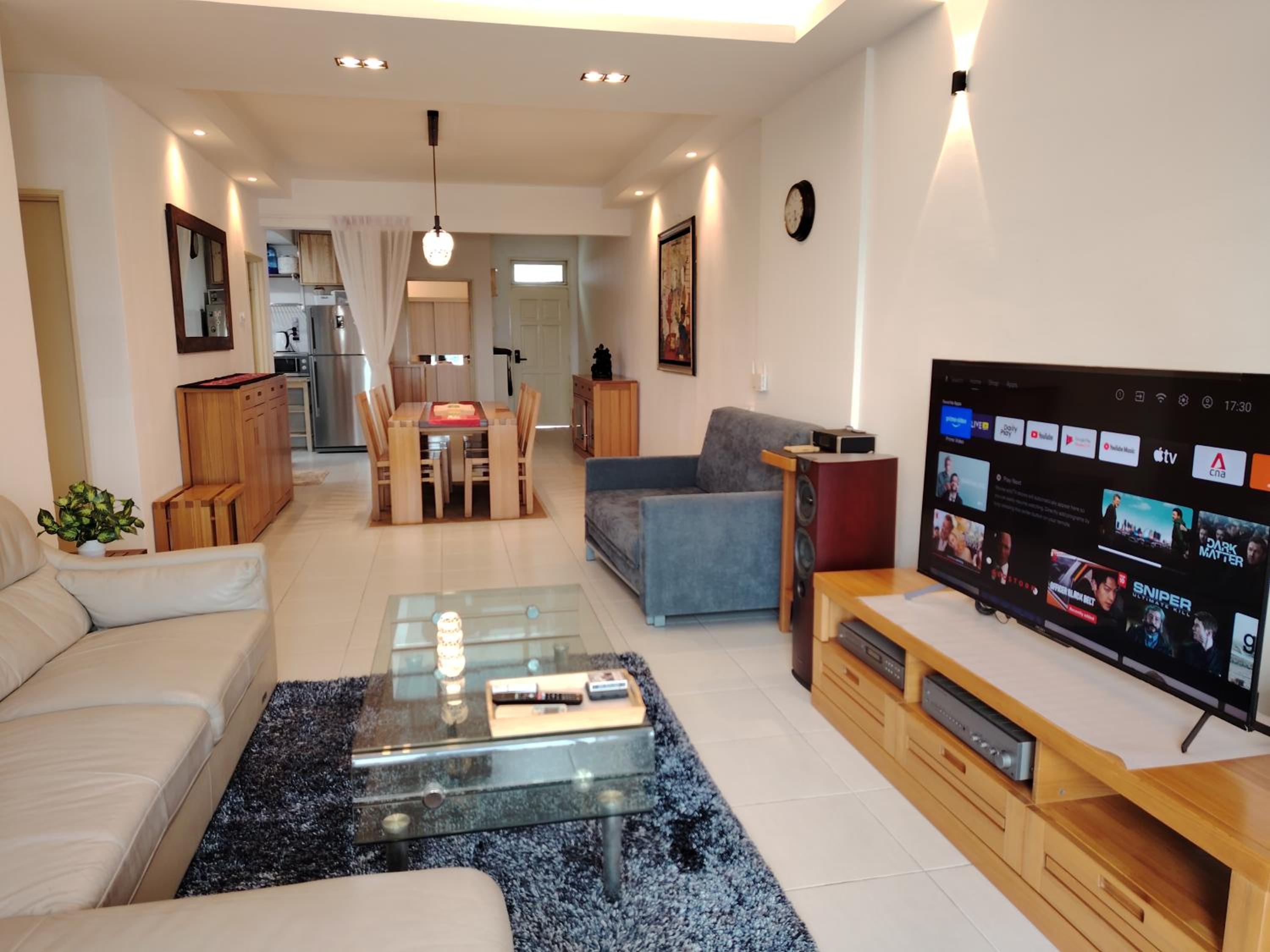 MGM-Tebrau City Walk within 5 min to AEON Mall, Ikea & Toppen
