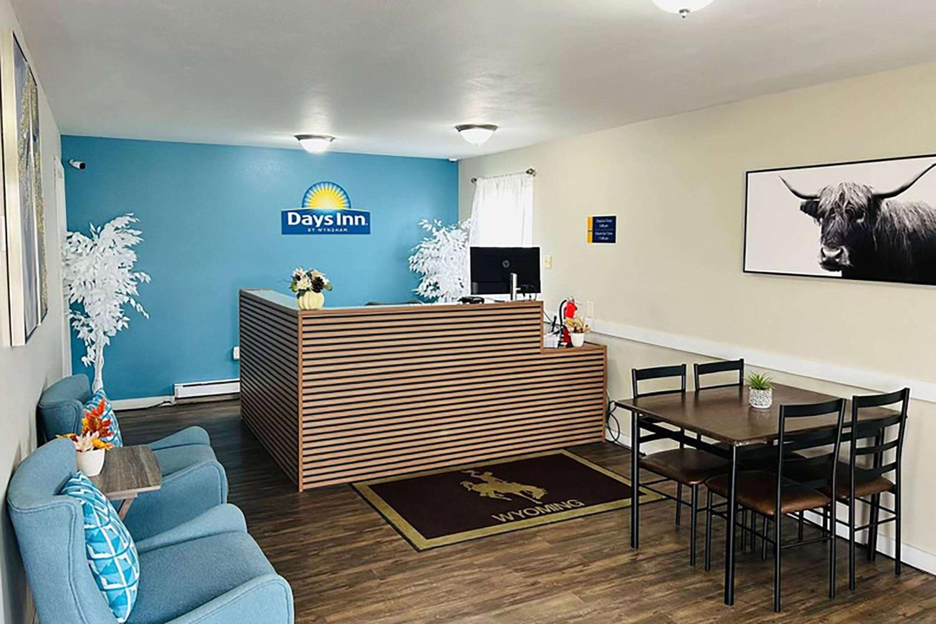 Days Inn by Wyndham Wheatland view 2