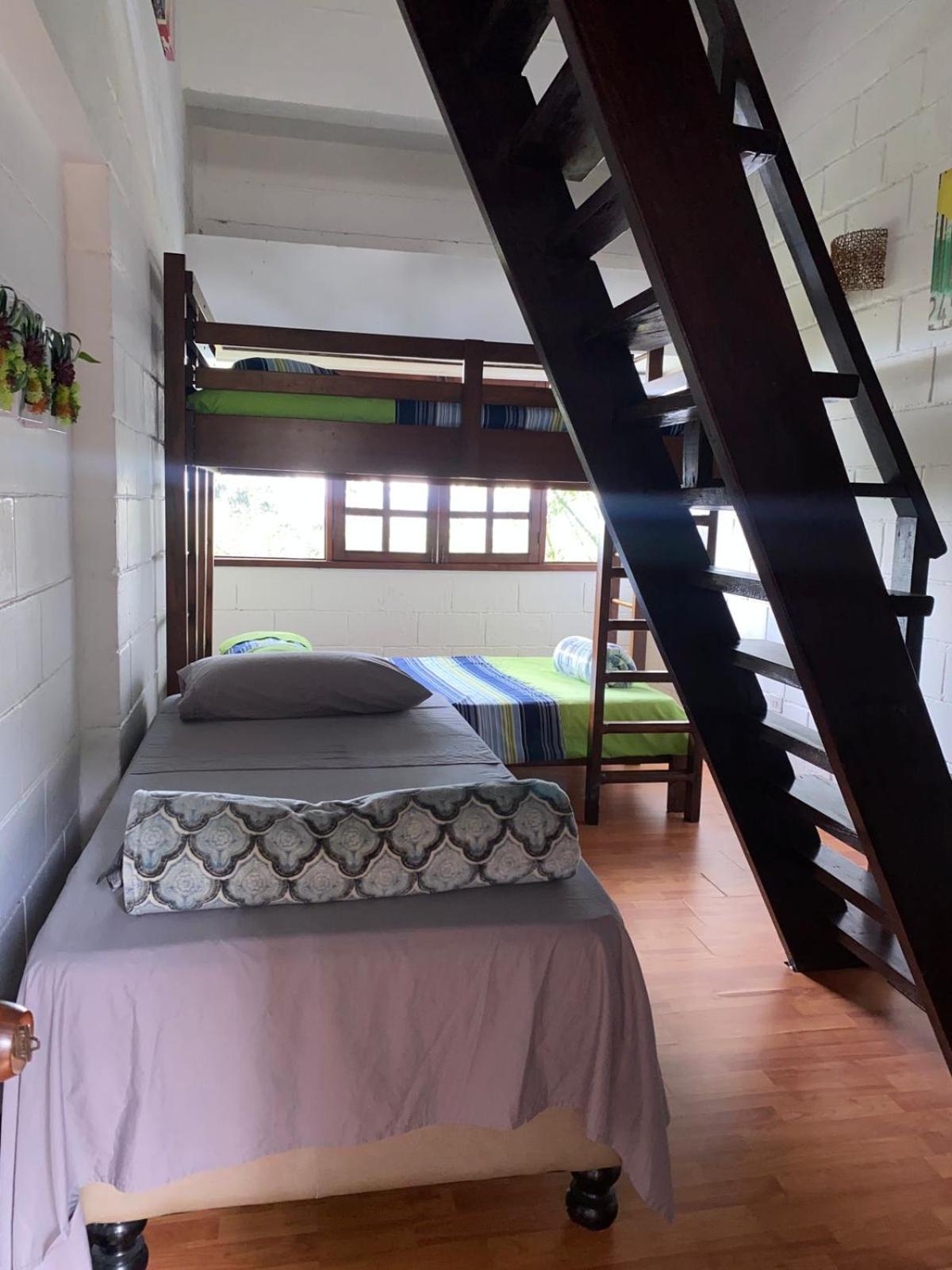 Habitación lago calima Darien