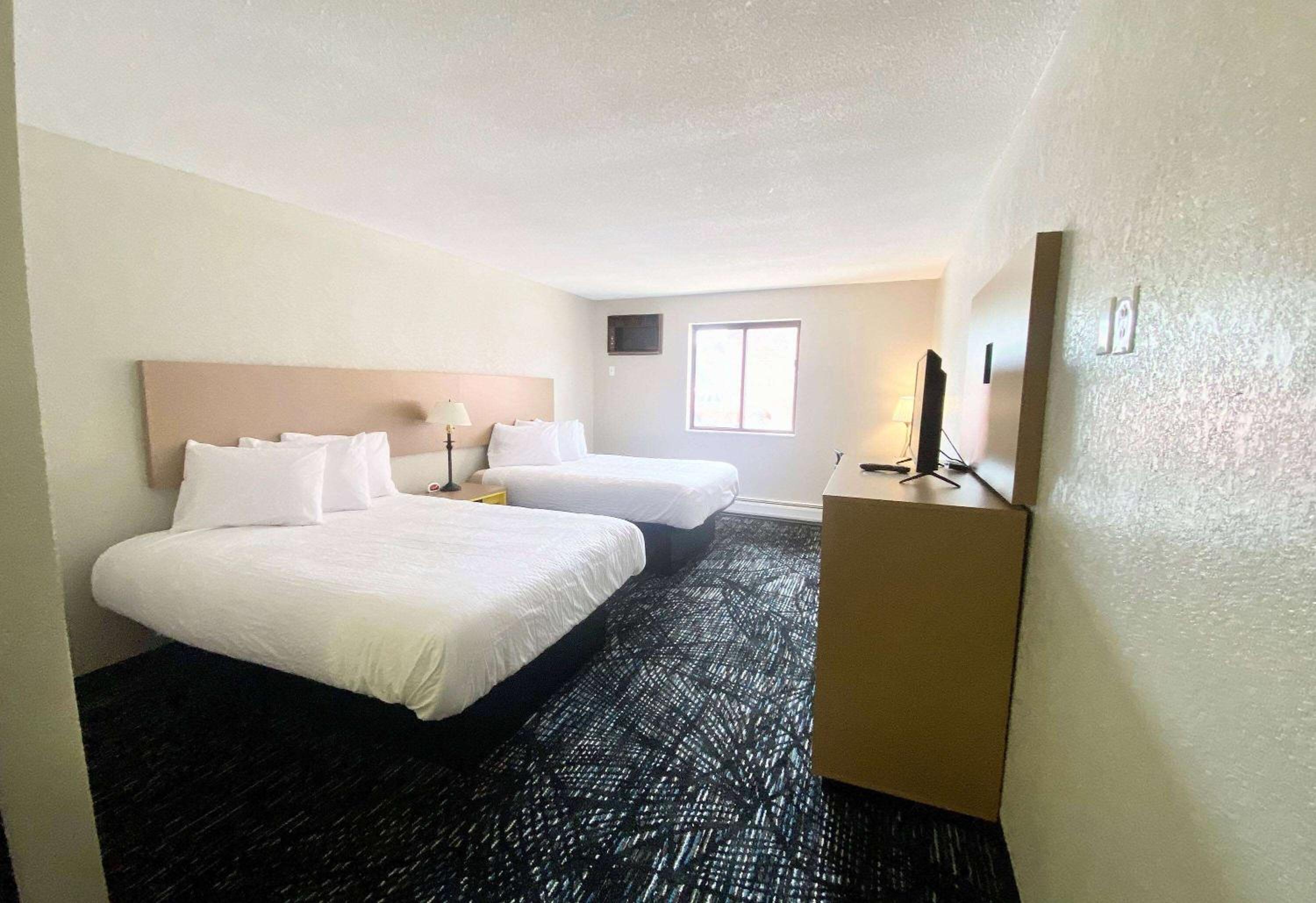 Days Inn by Wyndham Bad Axe view 5