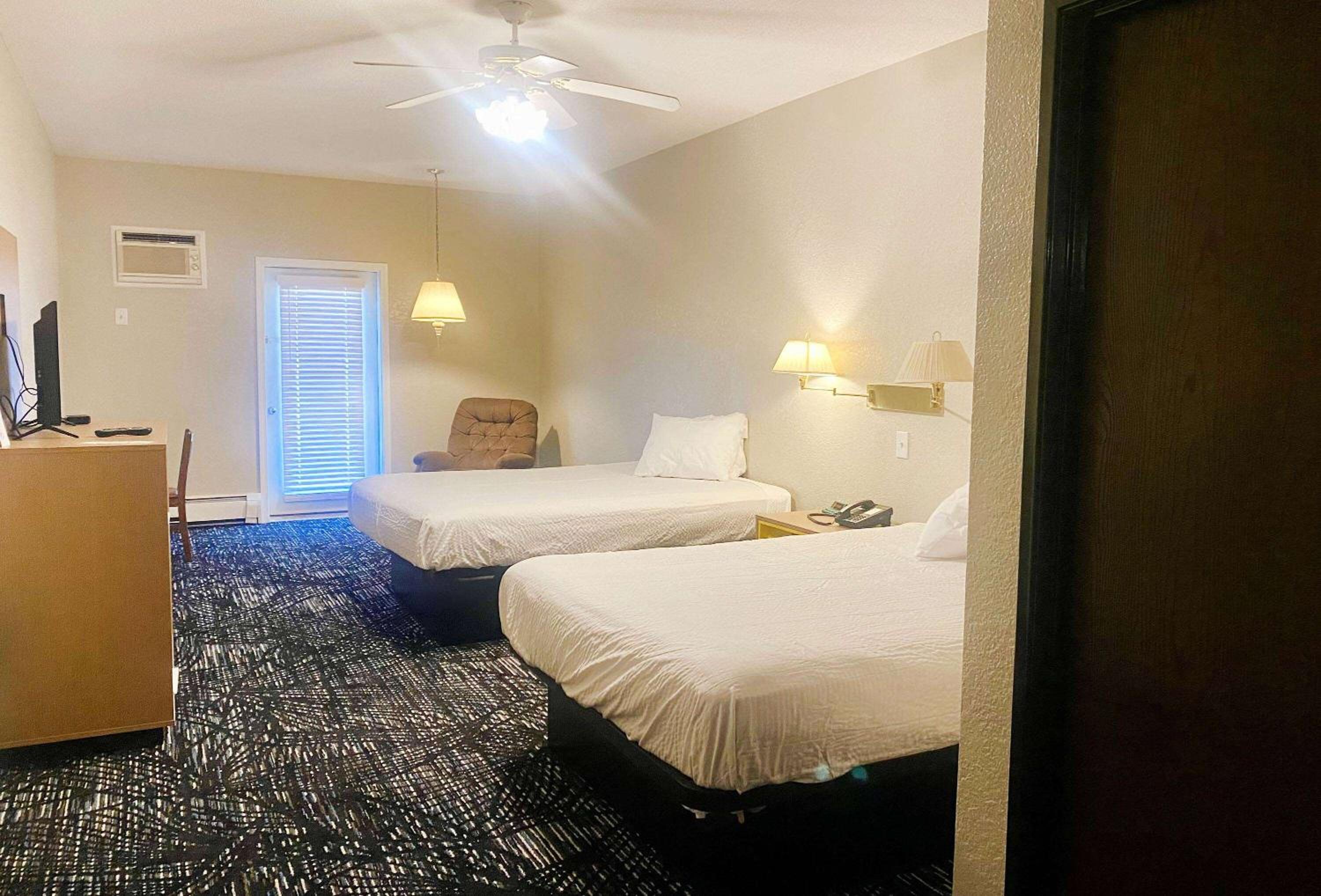 Days Inn by Wyndham Bad Axe view 4