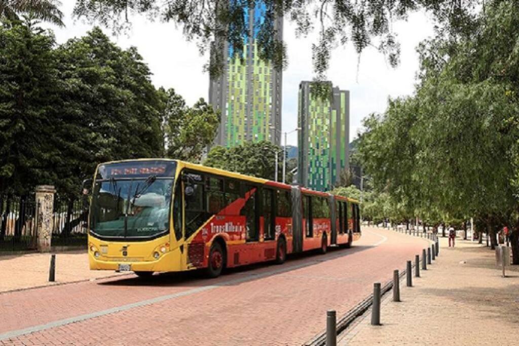 Hermoso y acogedor apto piso 32 para estrenar