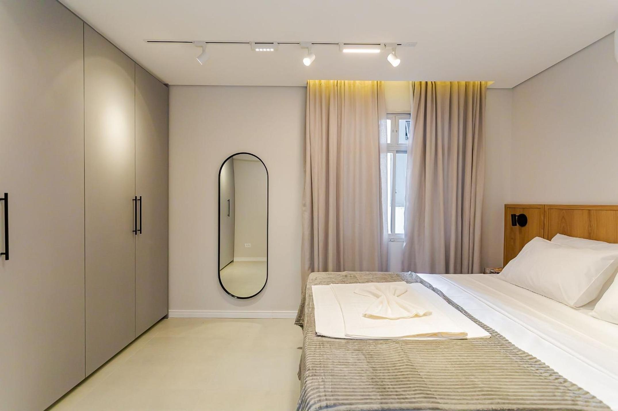 Edifício Napoli | Ótima Localização | FAE e Shopping Curitiba | Gonzaga Stays