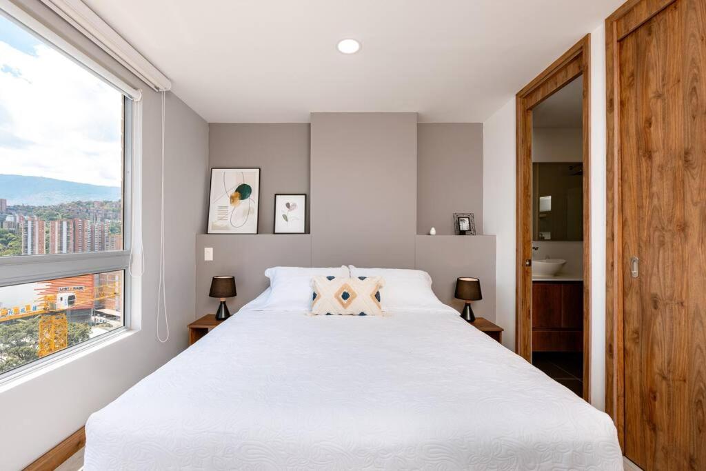 Amazing Apartment Panoramic View Perfect location