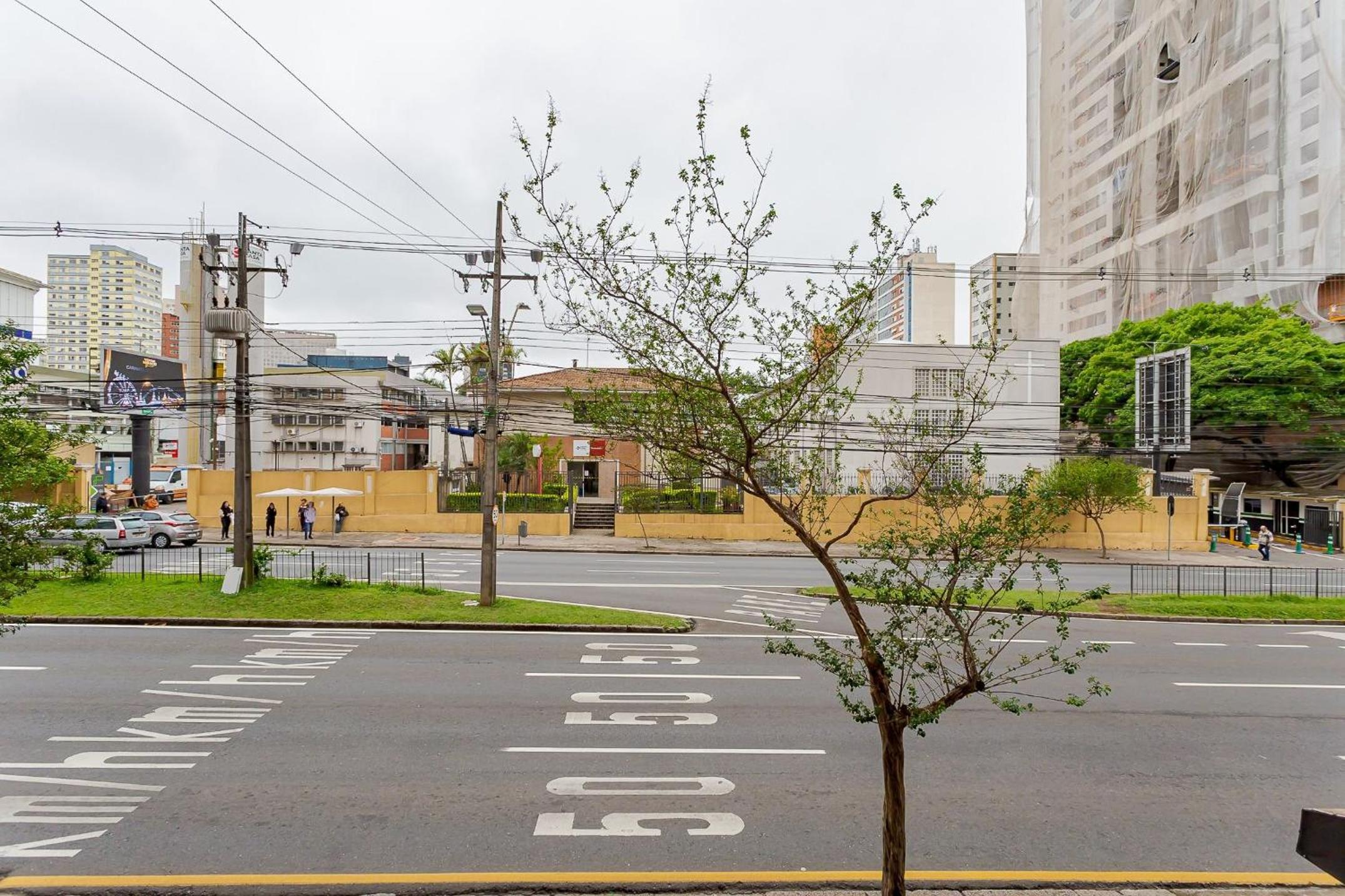 Edifício Napoli | Ótima Localização | FAE e Shopping Curitiba | Gonzaga Stays