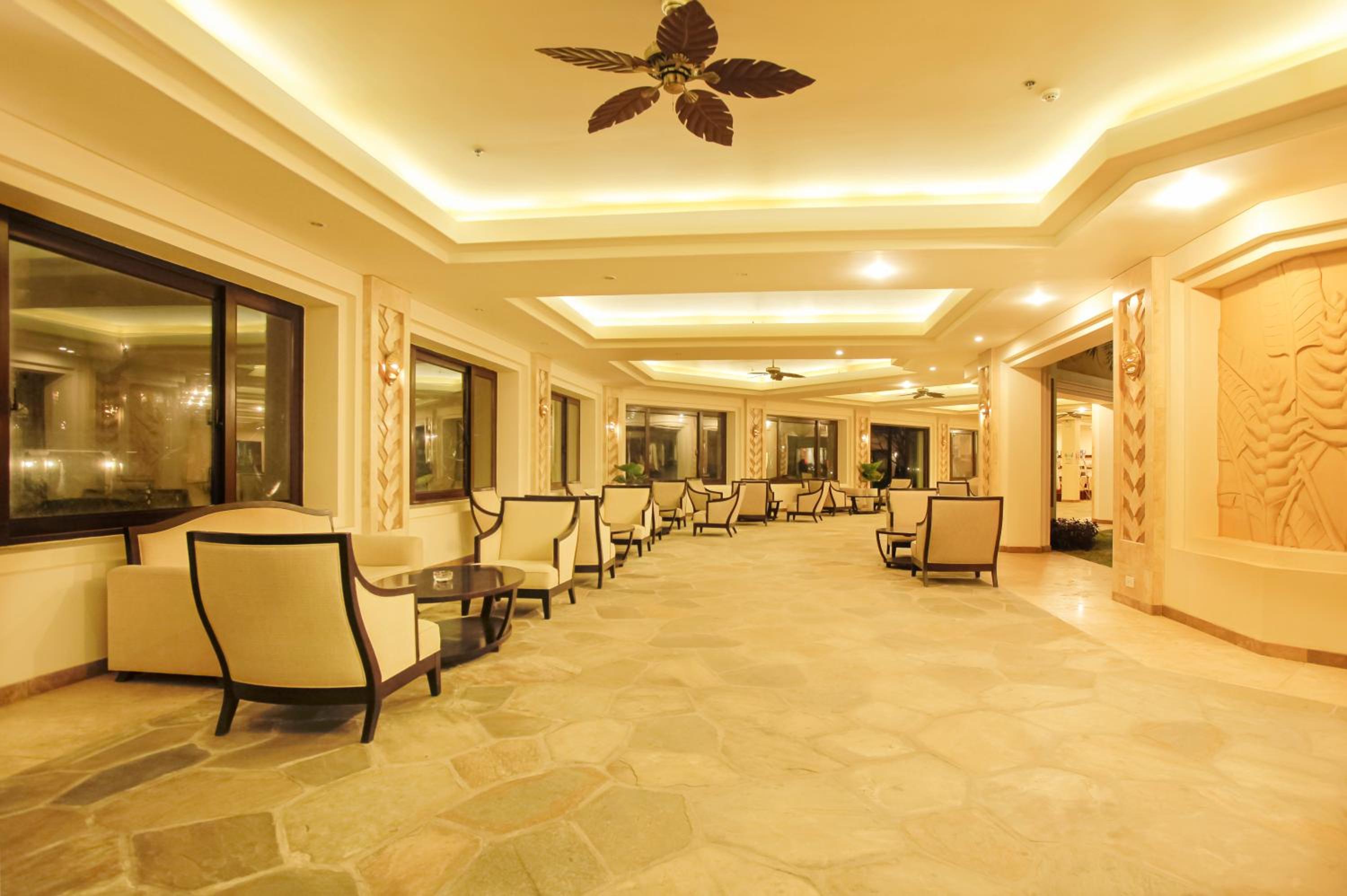 Olalani Resort & Condotel
