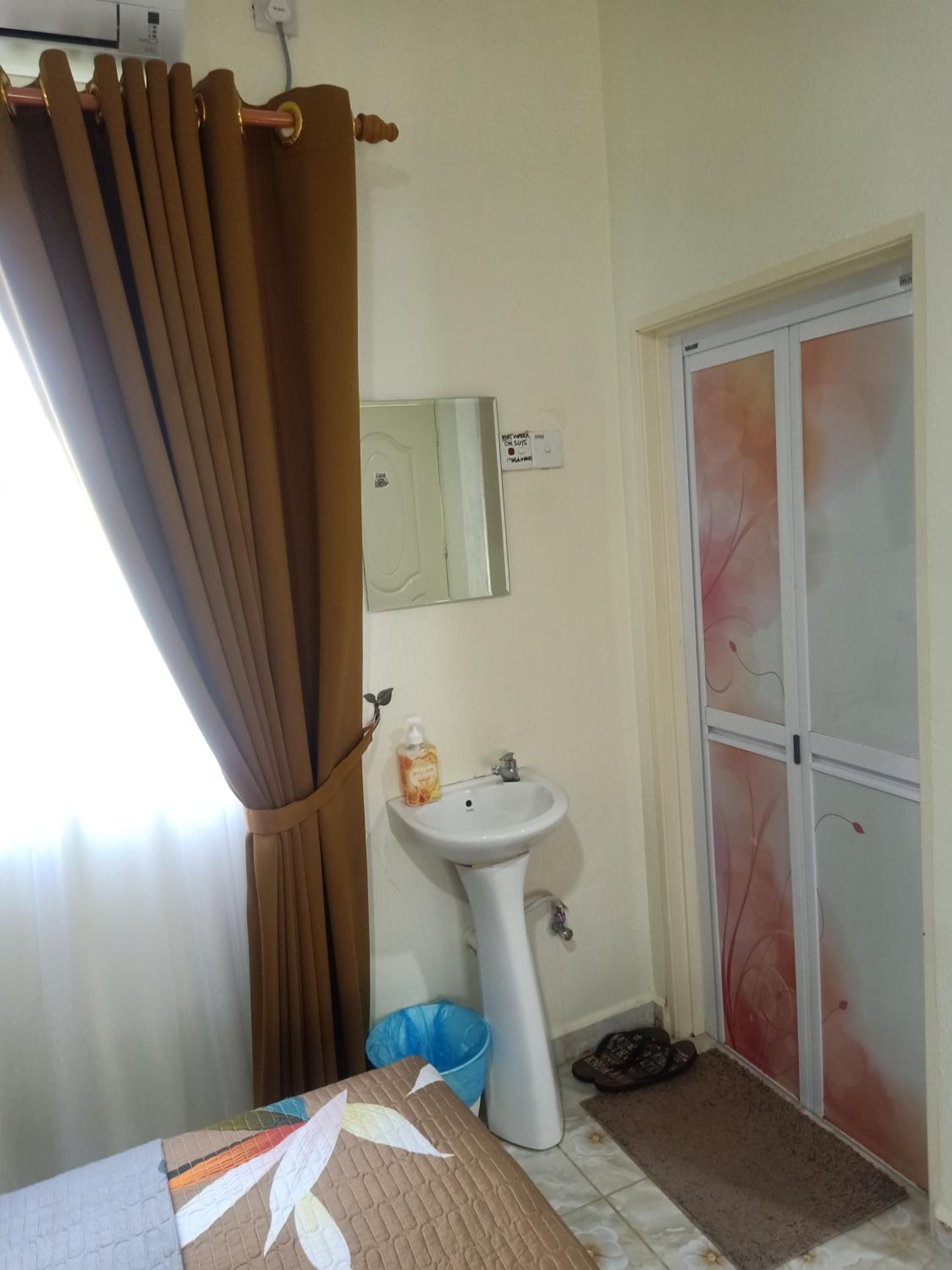 Heal Inn Roomstay