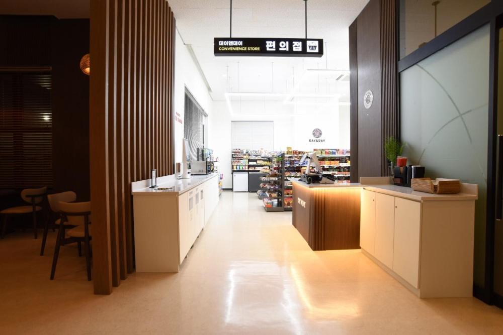 Ramada by Wyndham Yongin 20