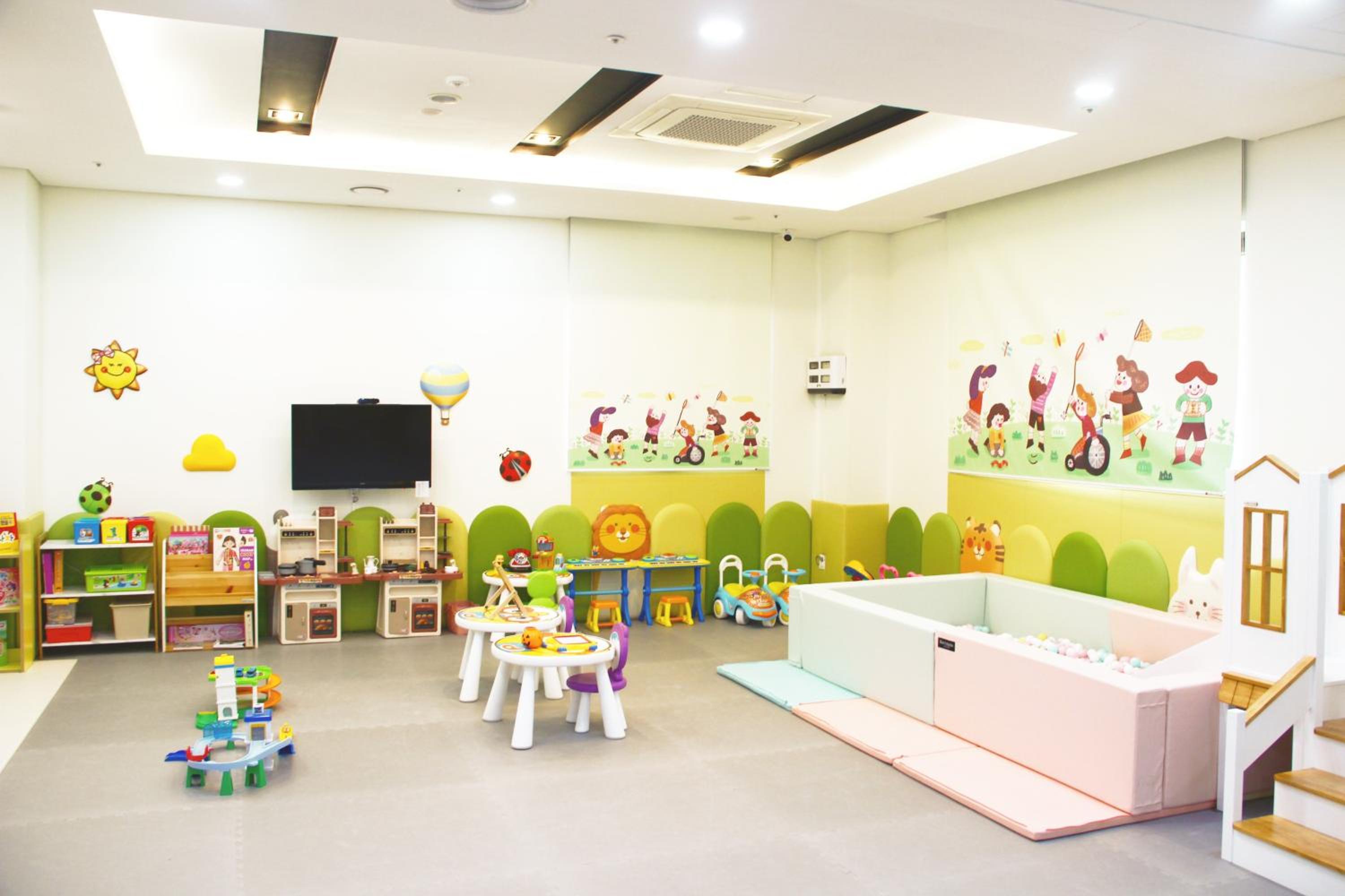 Ramada by Wyndham Yongin 13