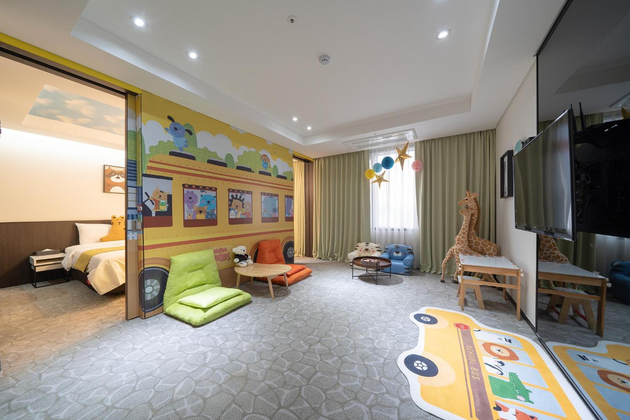 Ramada by Wyndham Yongin 12
