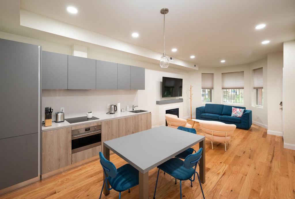2bd 2ba apartment in townhouse view 2