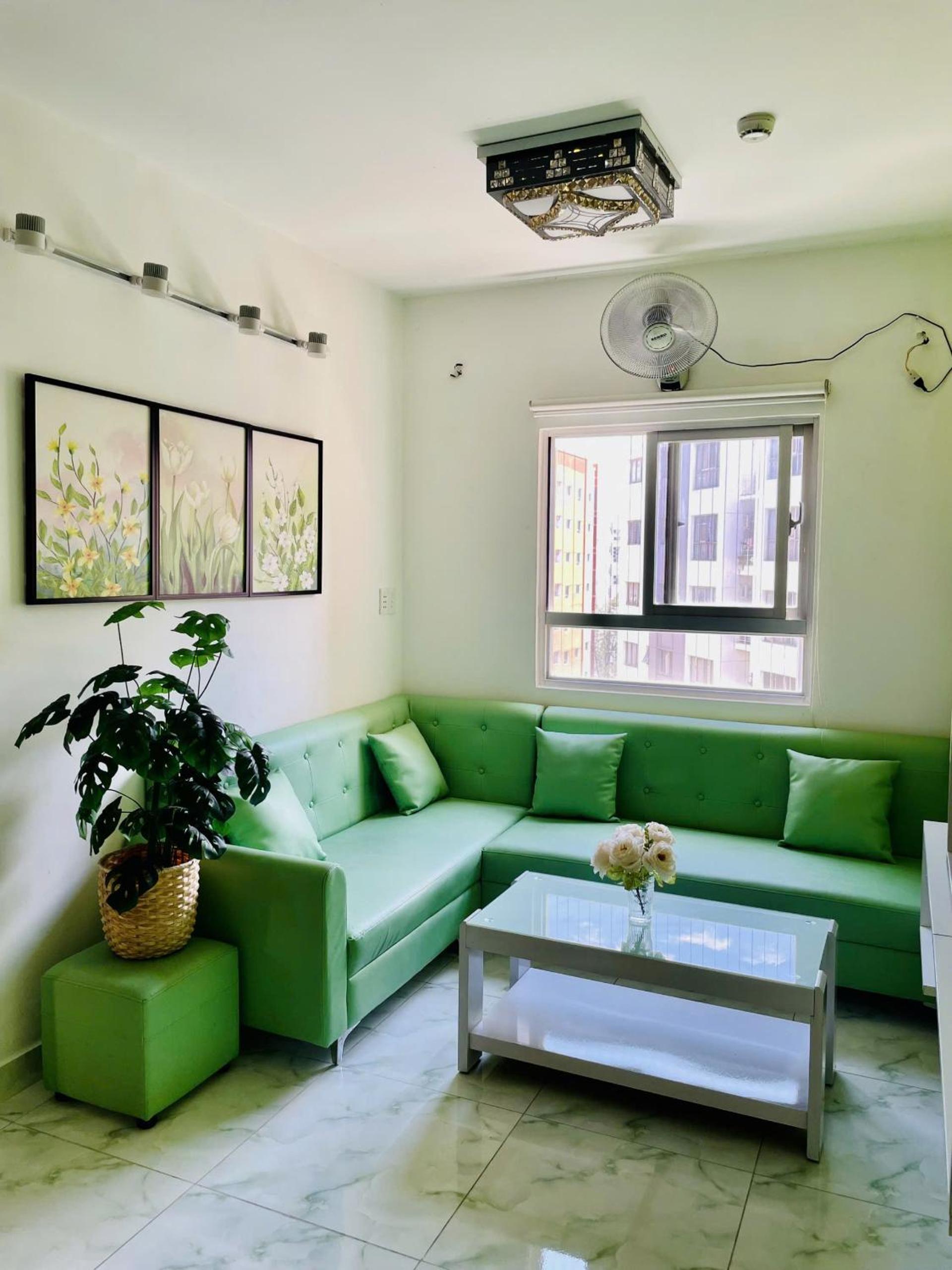 Căn hộ 2PN 2WC đầy đủ tiện nghi tại Emerald Celadon Tân Phú