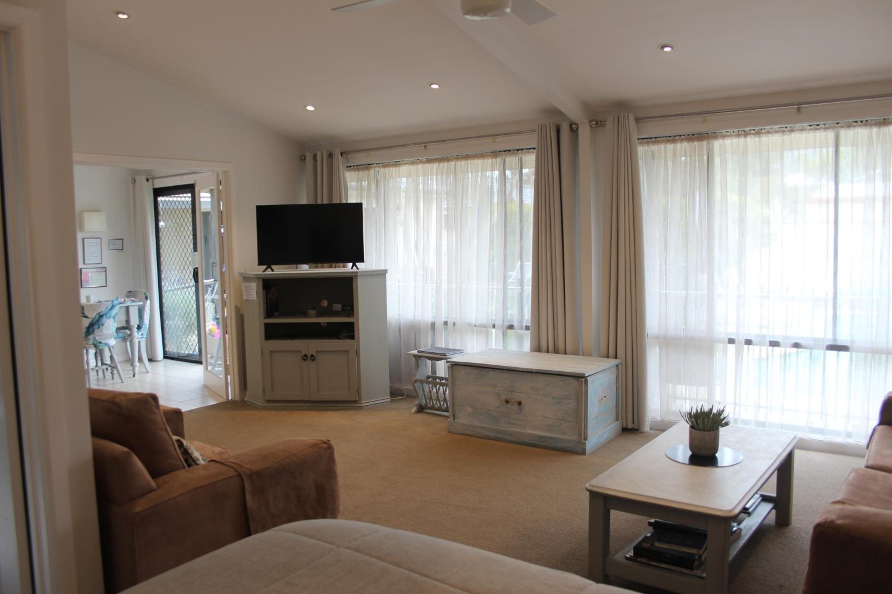 Courtsidecottage Bed and Breakfast