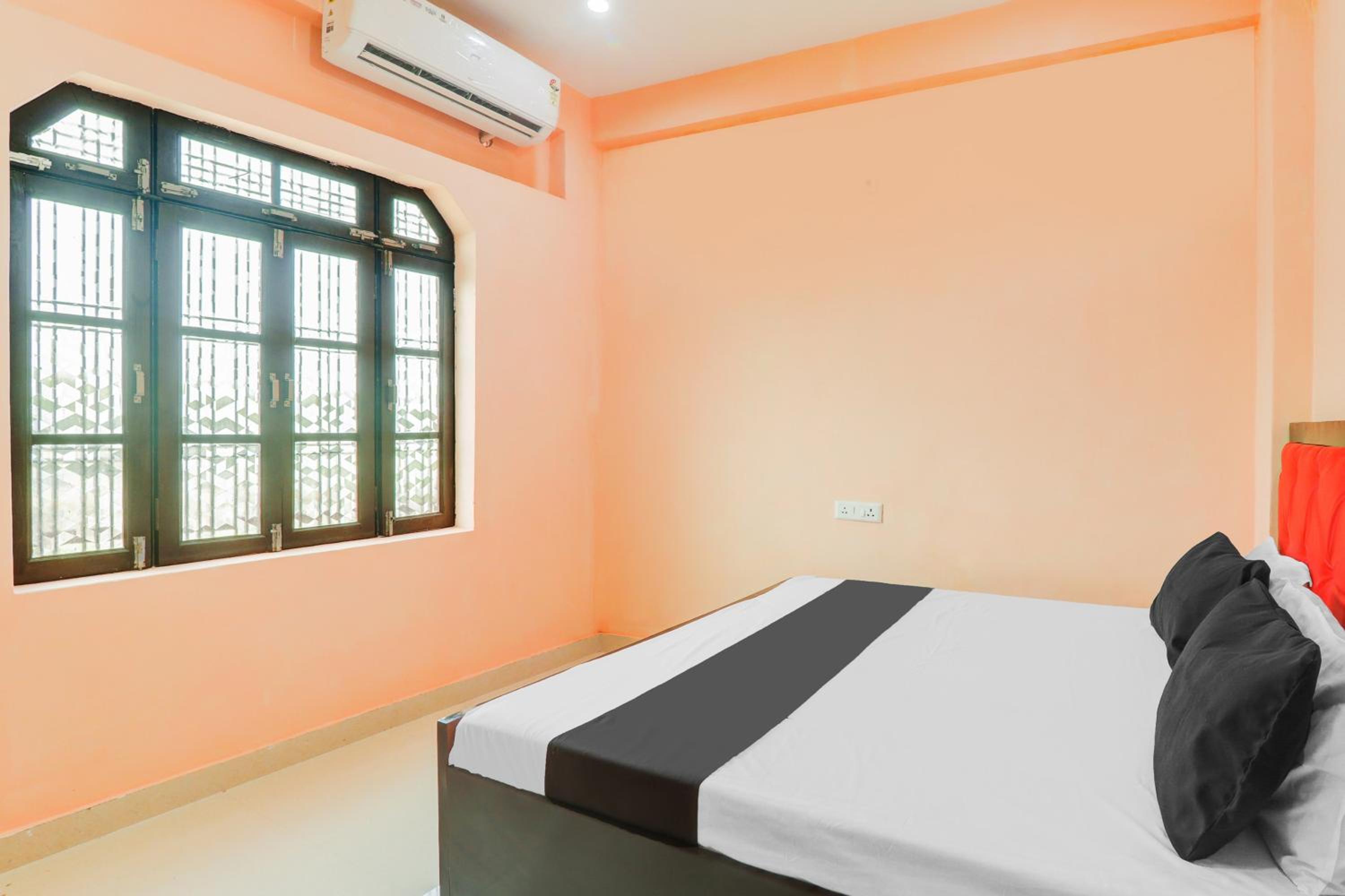 Hotel O Luxury Palace view 2