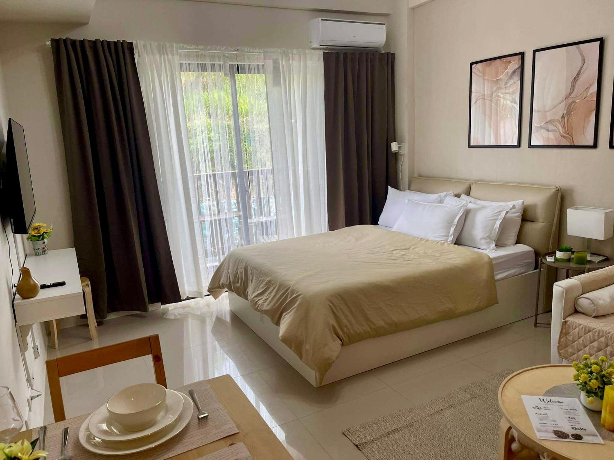 Crosswinds Tagaytay Holiday Home by KTCH view 2