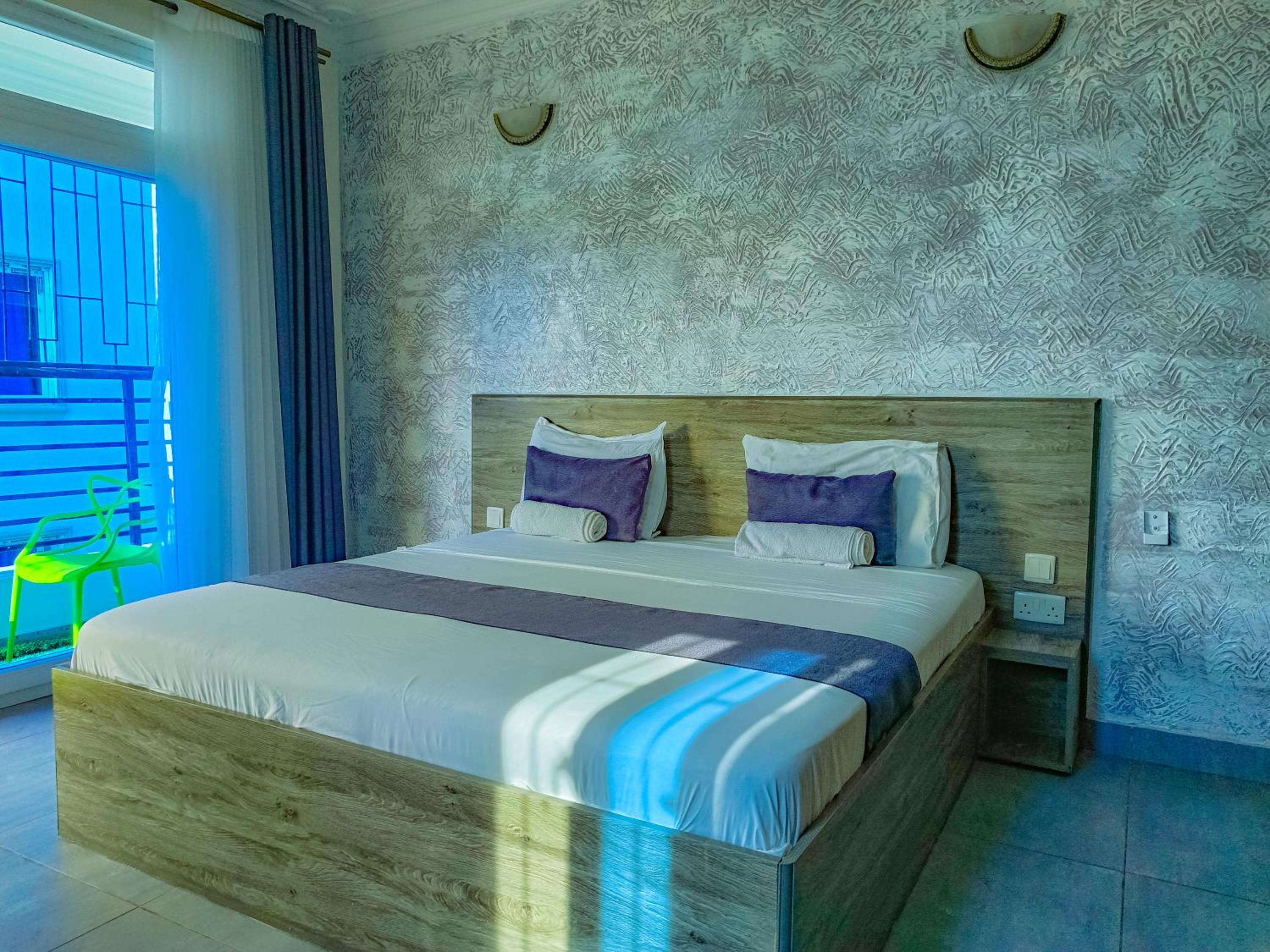 epic pavilion suites