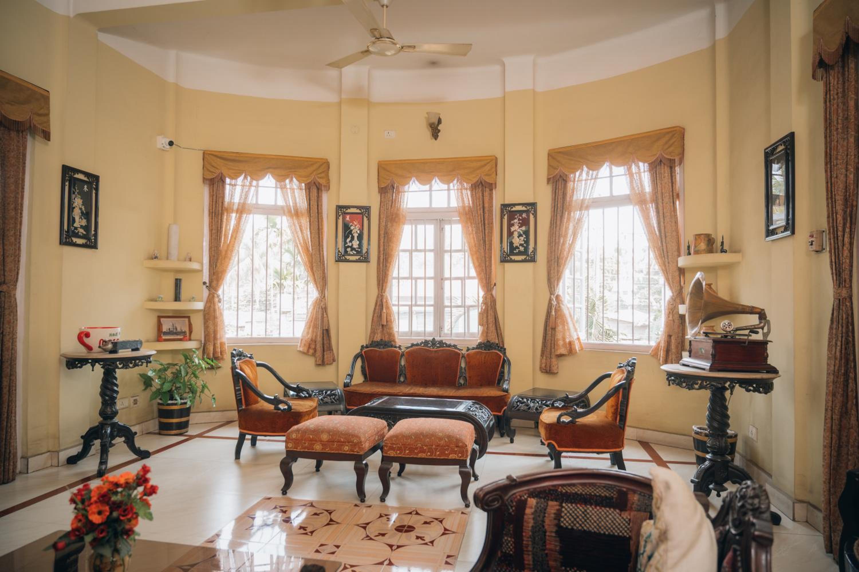 lounge