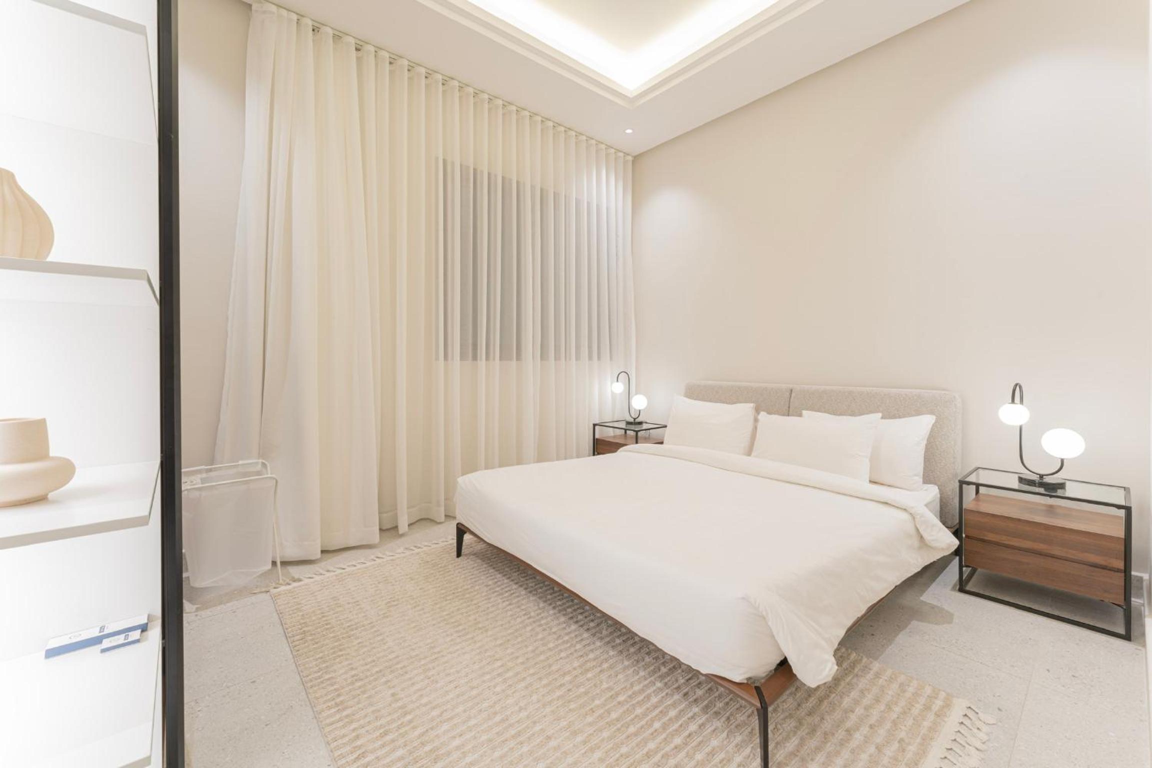 IDBOS - Luxury Apartment