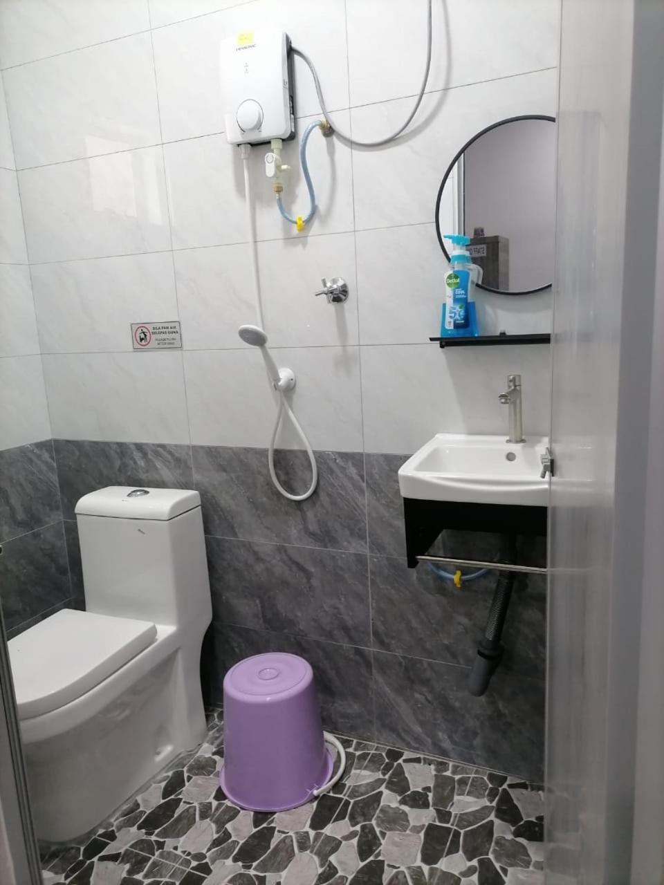 D'Nuha homestay Unit 2 Chenderong Balai Teluk Intan photo 2