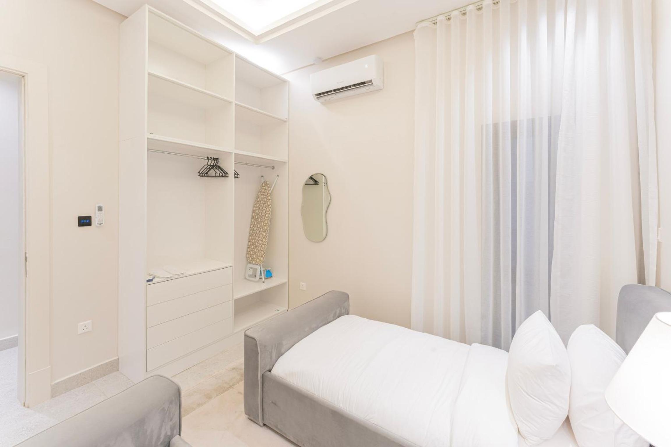 IDBOS - Luxury Apartment