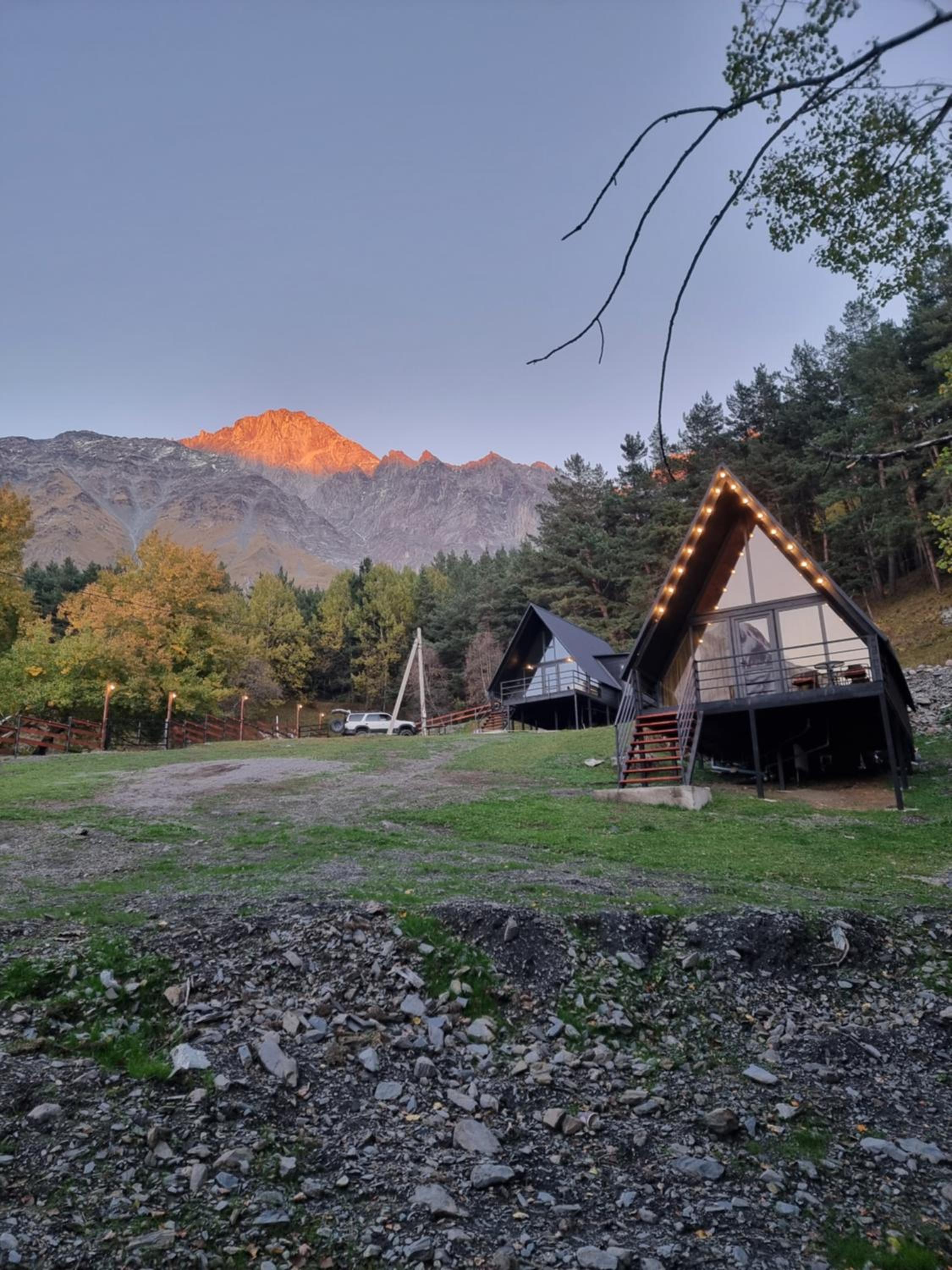 Libertà Cottage Kazbegi view 3