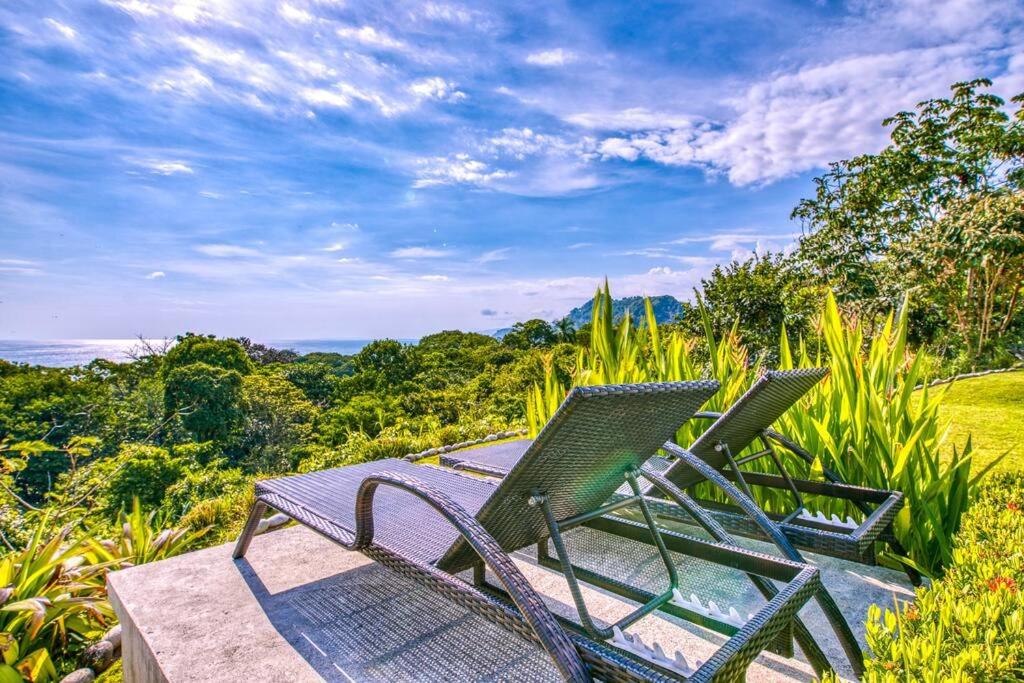 Luxury Villa krystianalexander13 at yah oo c om