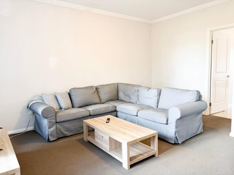 CBD 2 Bedroom Gem