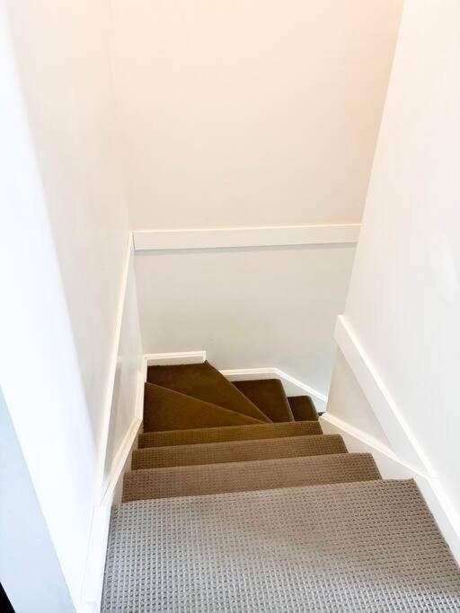 CBD 2 Bedroom Gem